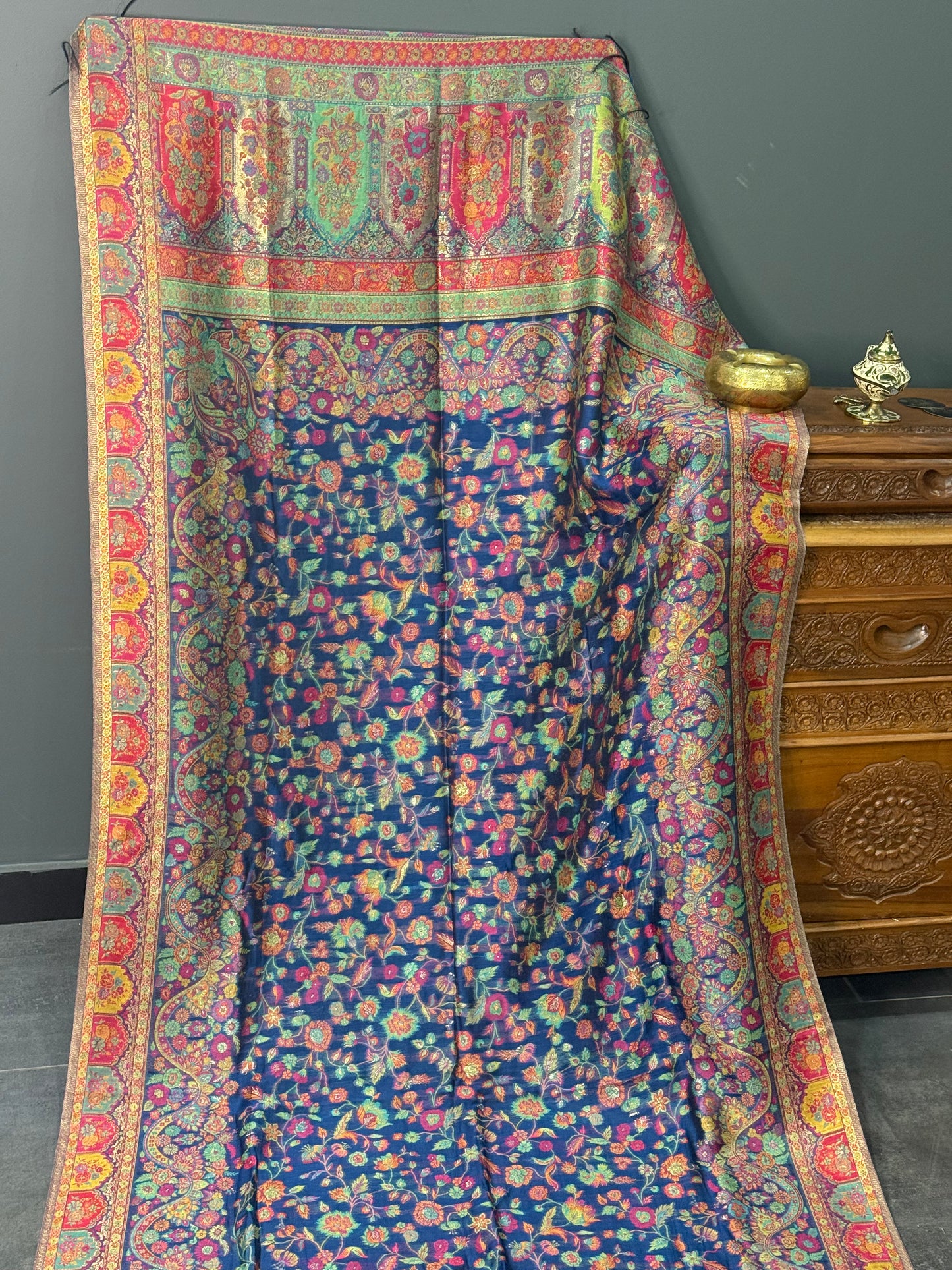 REGAL LOOM SHAHI RESHAM