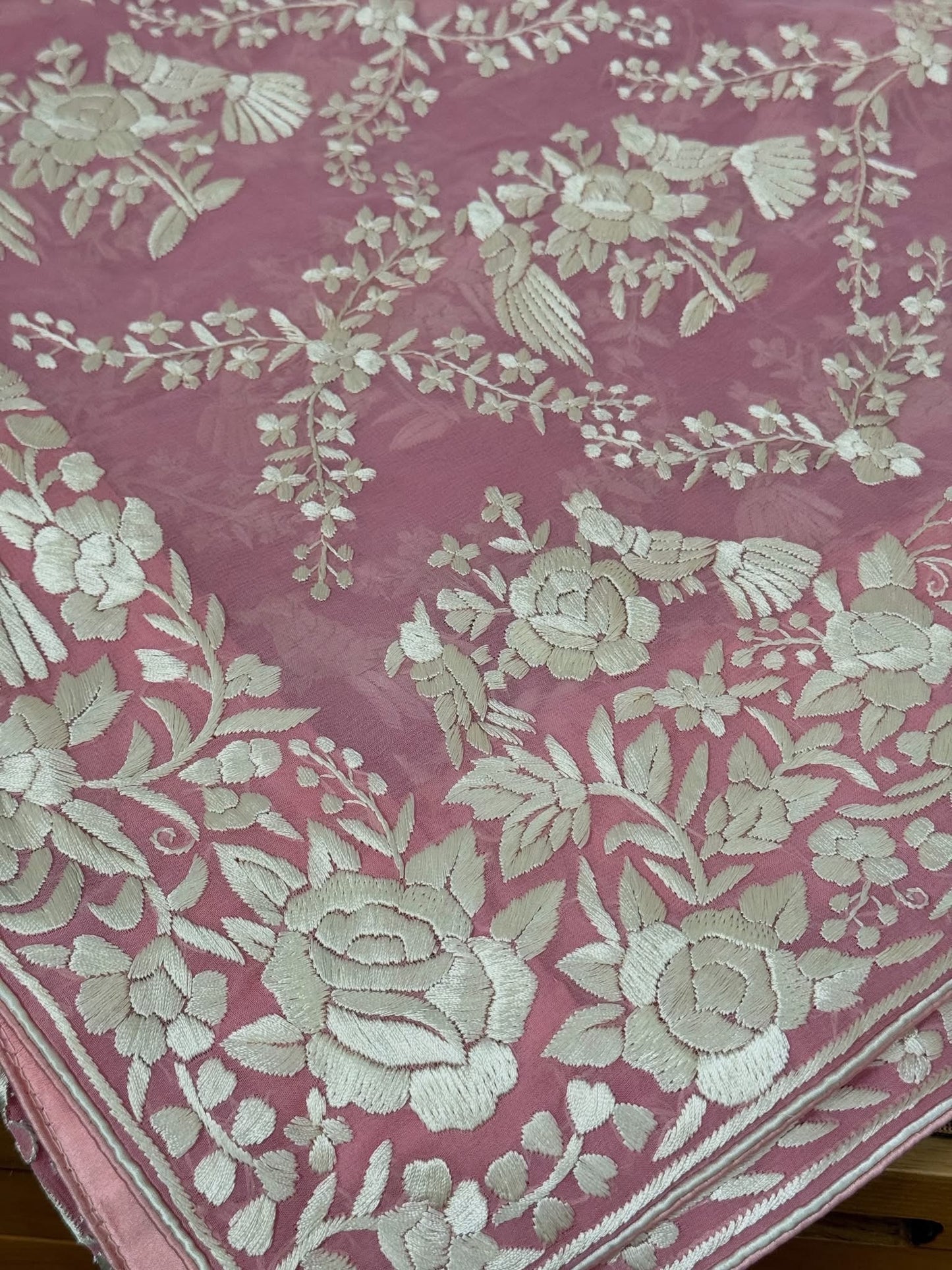 Parsi Gara Duppata pink