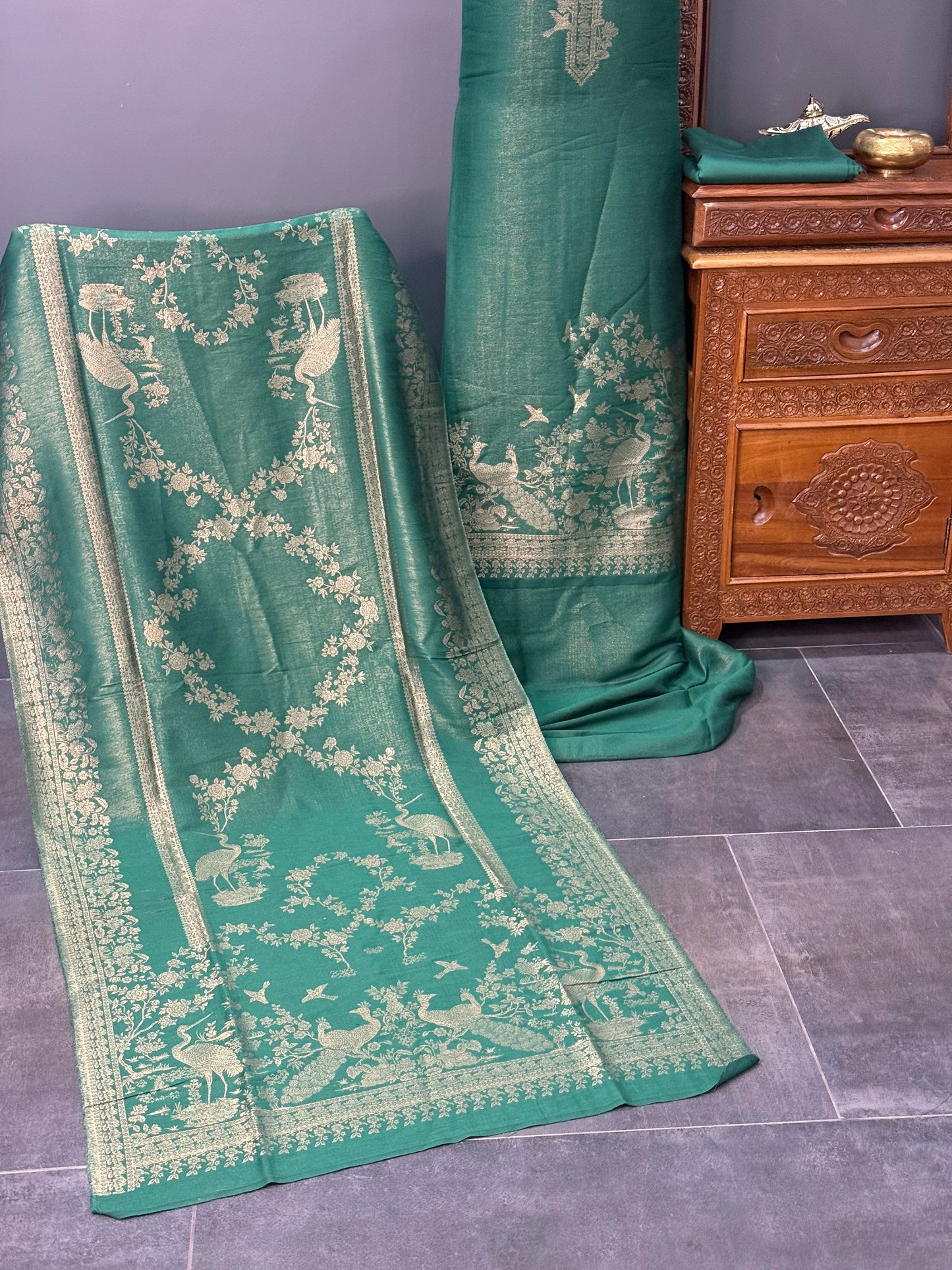 KANI PASHMINA SUIT