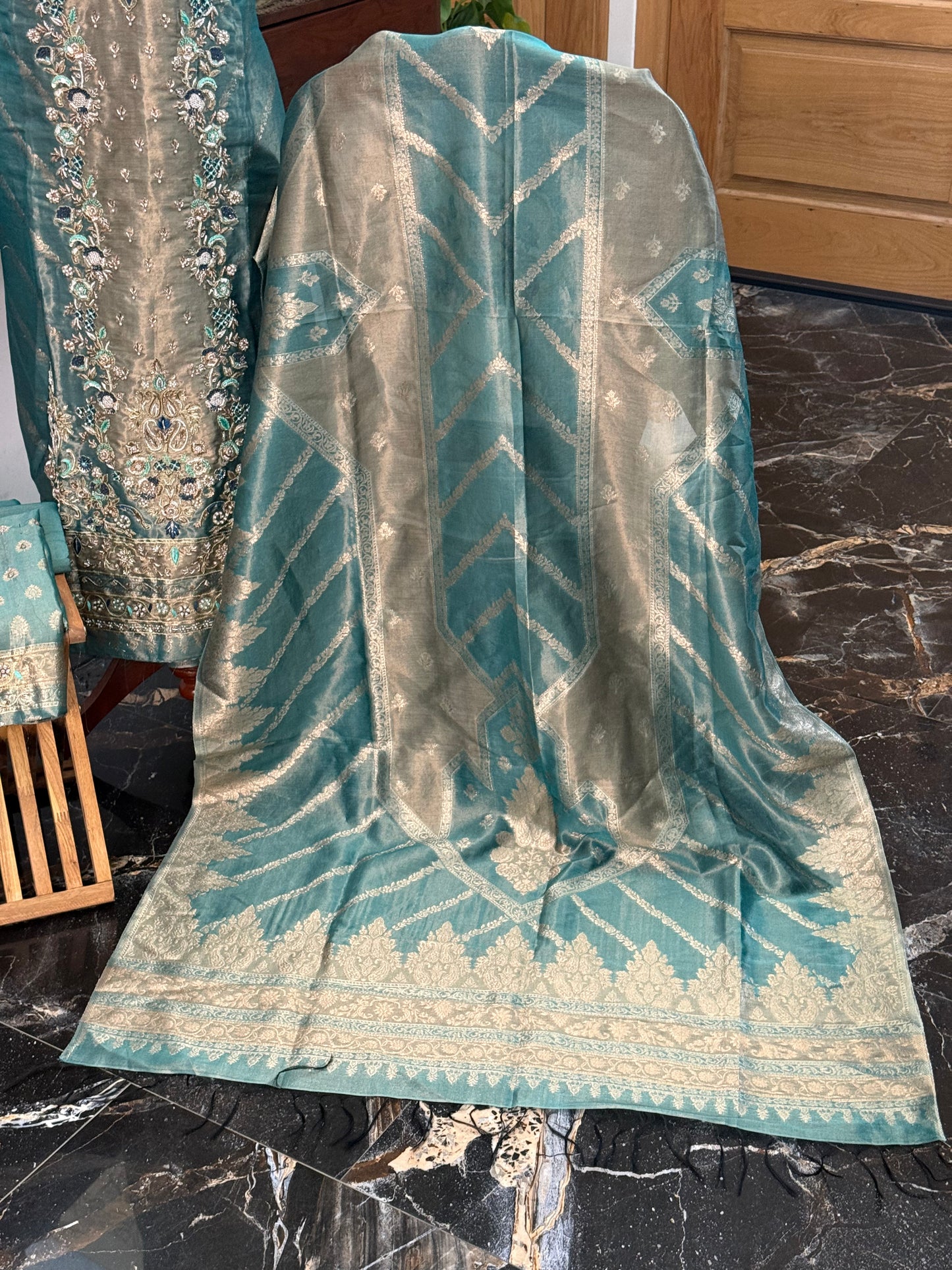 REGAL LOOM