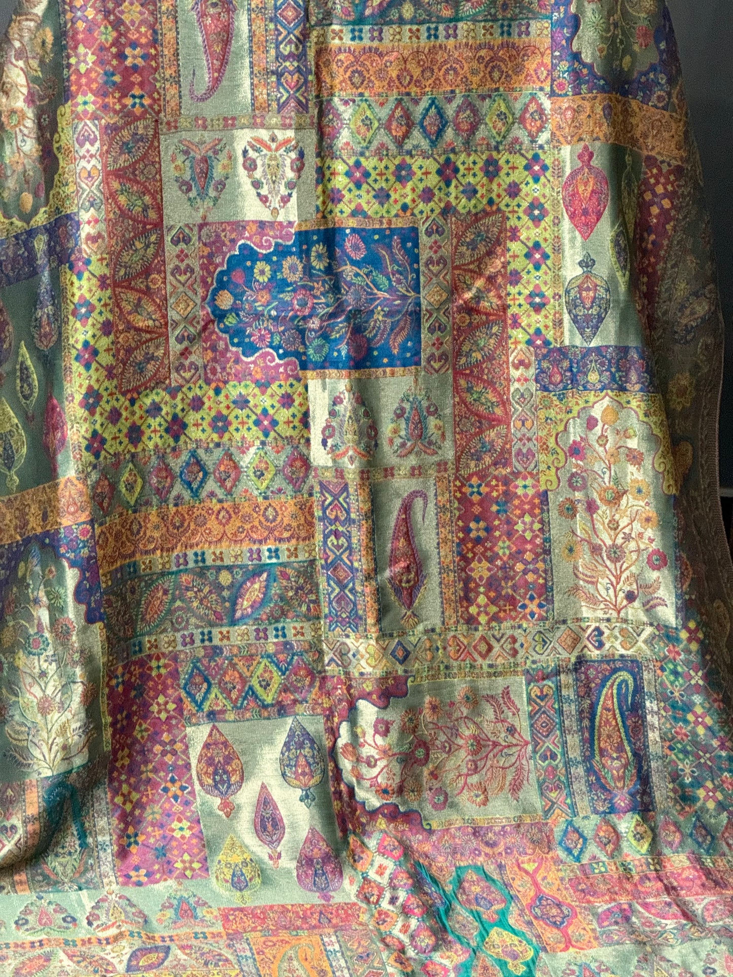 REGAL LOOM SHAHI RESHAM