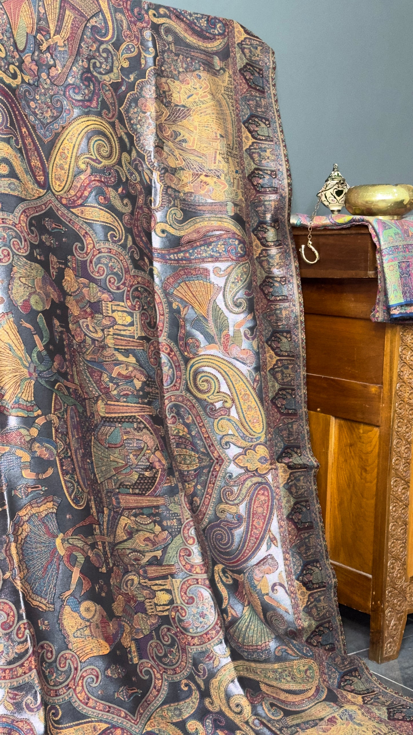 DARBAR SHAWL