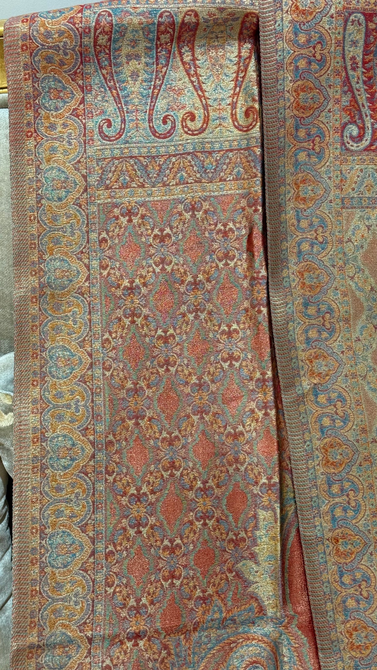NOOR-E-KANI