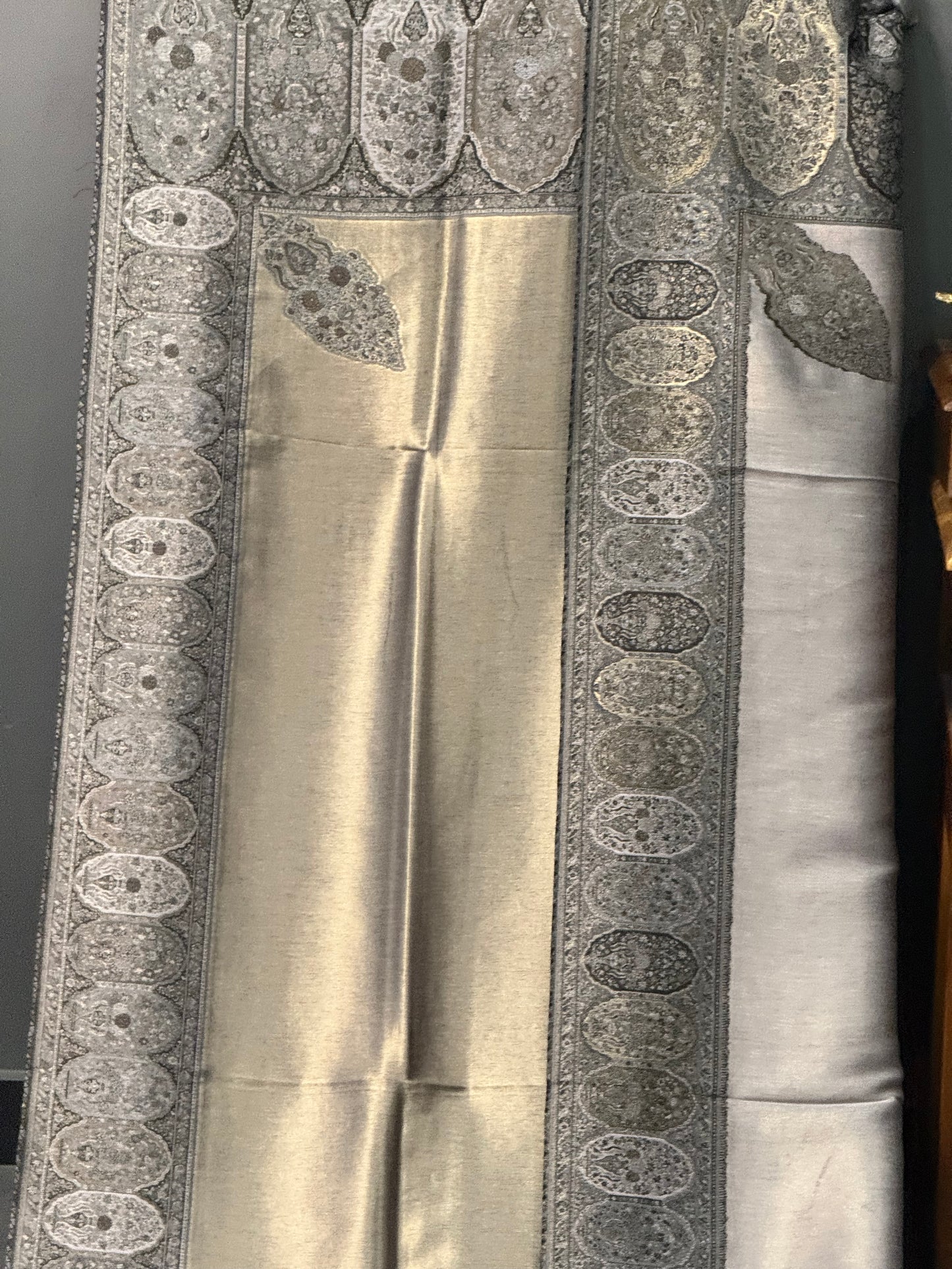 KANI PASHMINA MOON LIGHT SHAWL