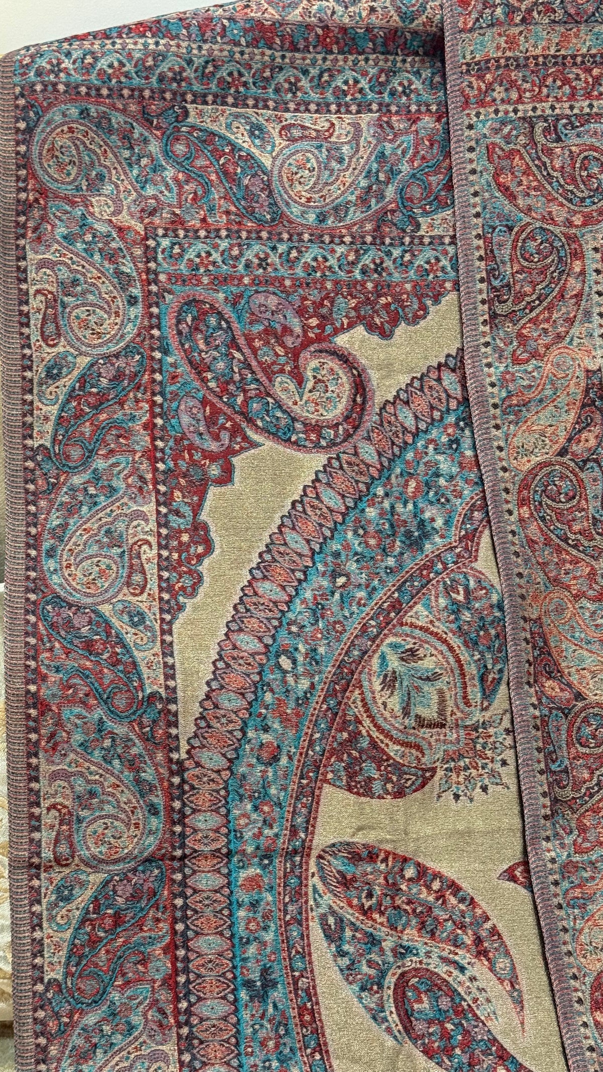 NOOR-E-KANI