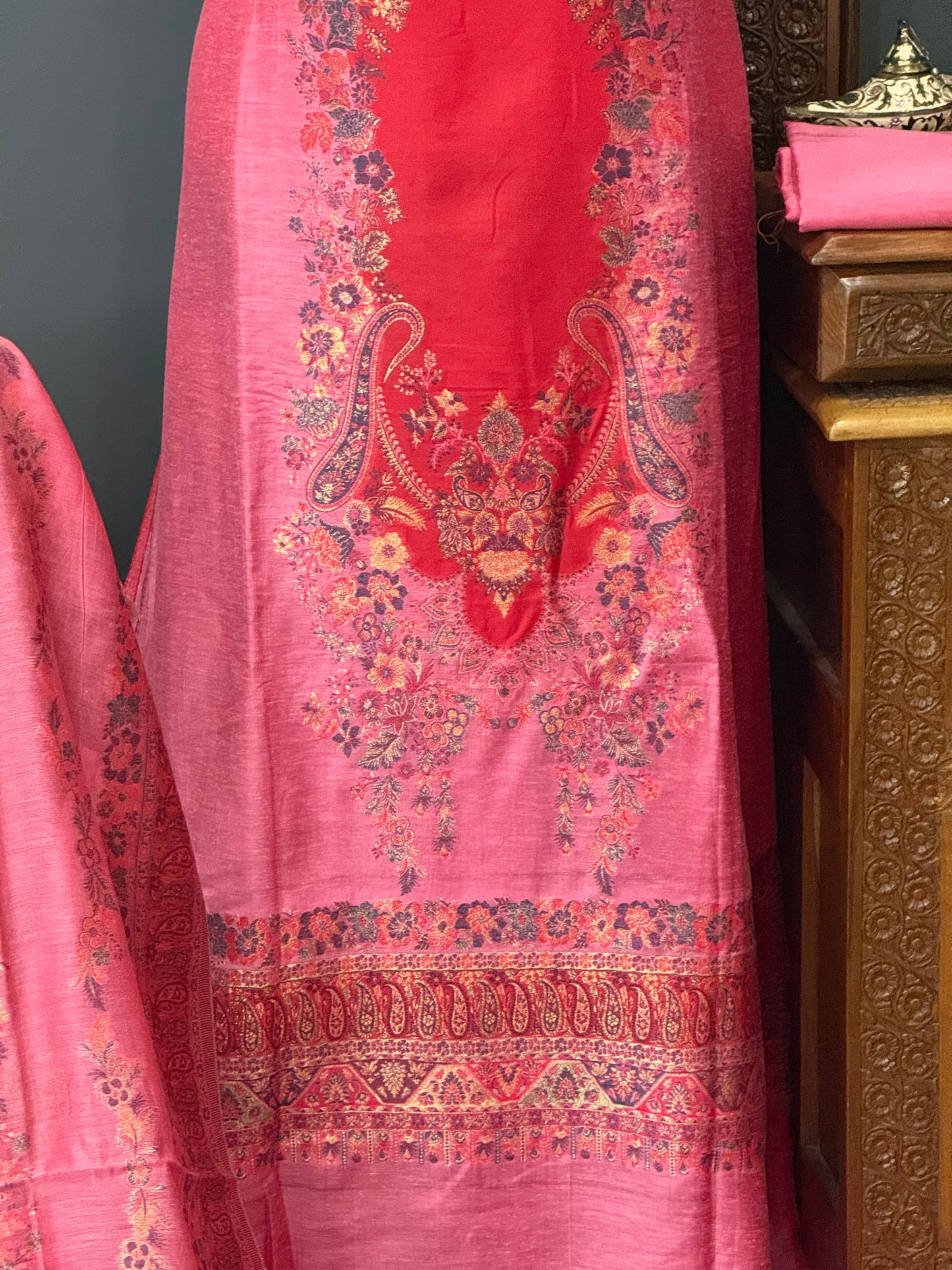 REGAL LOOM SHAHI RESHAM