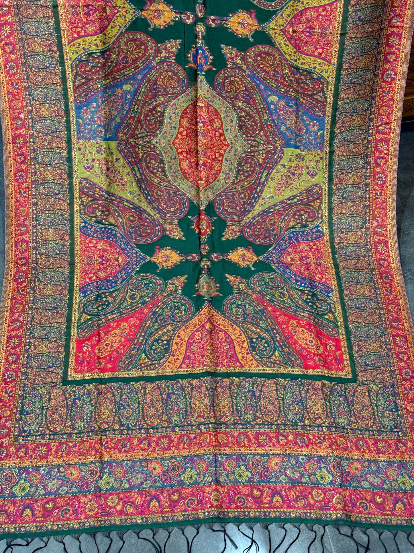 NOOR-E-KANI