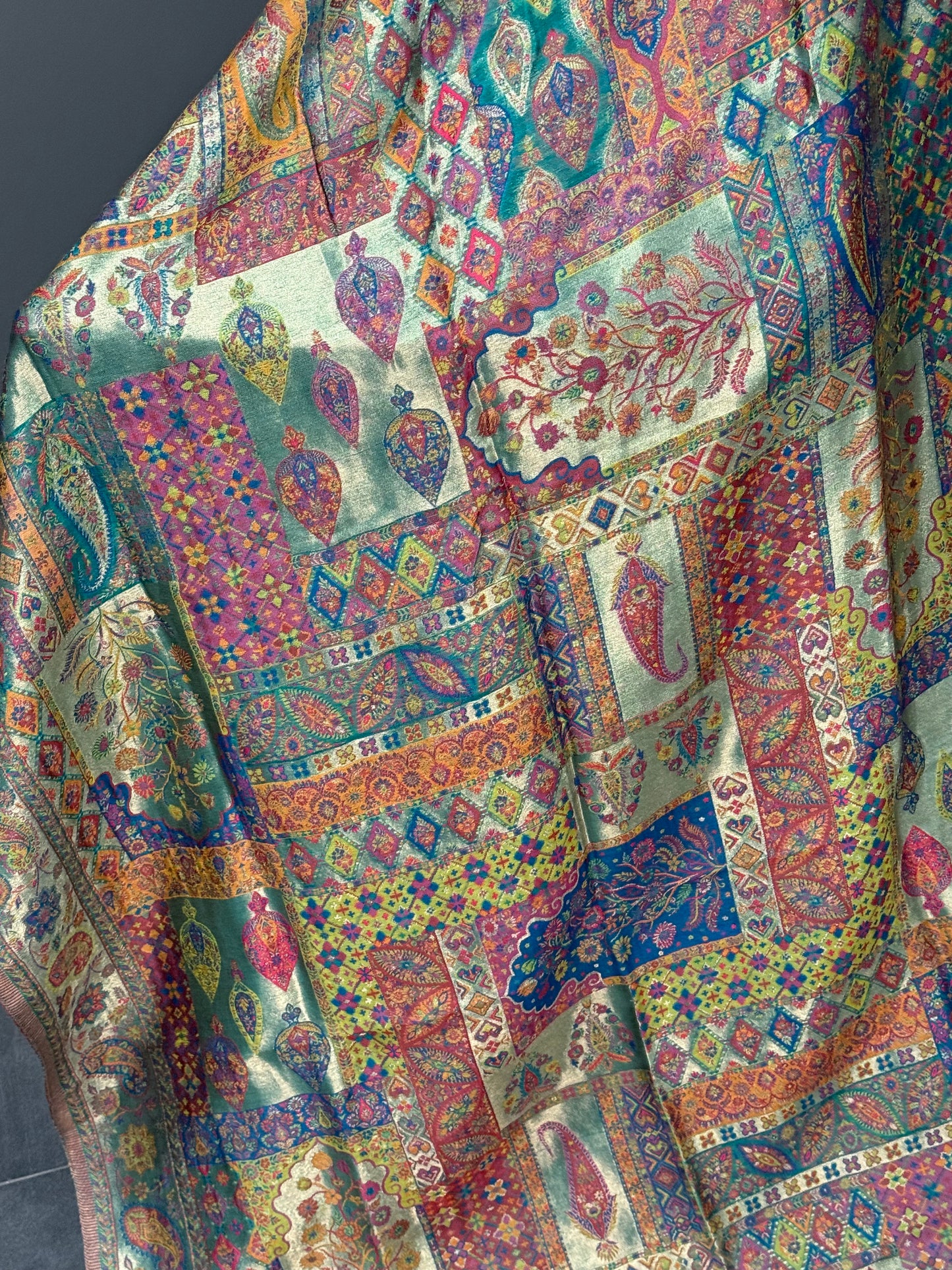 REGAL LOOM SHAHI RESHAM