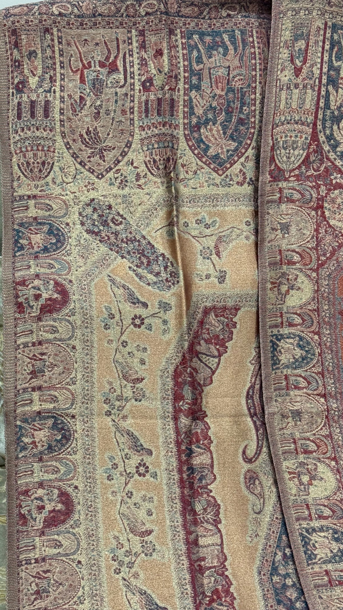 NOOR-E-KANI