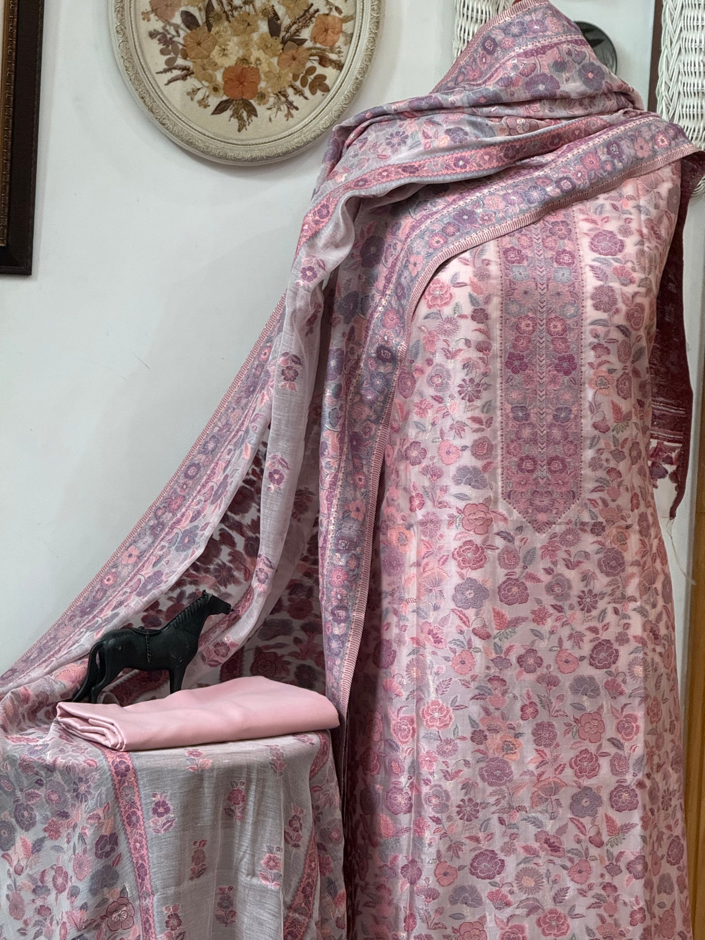 REGAL LOOM