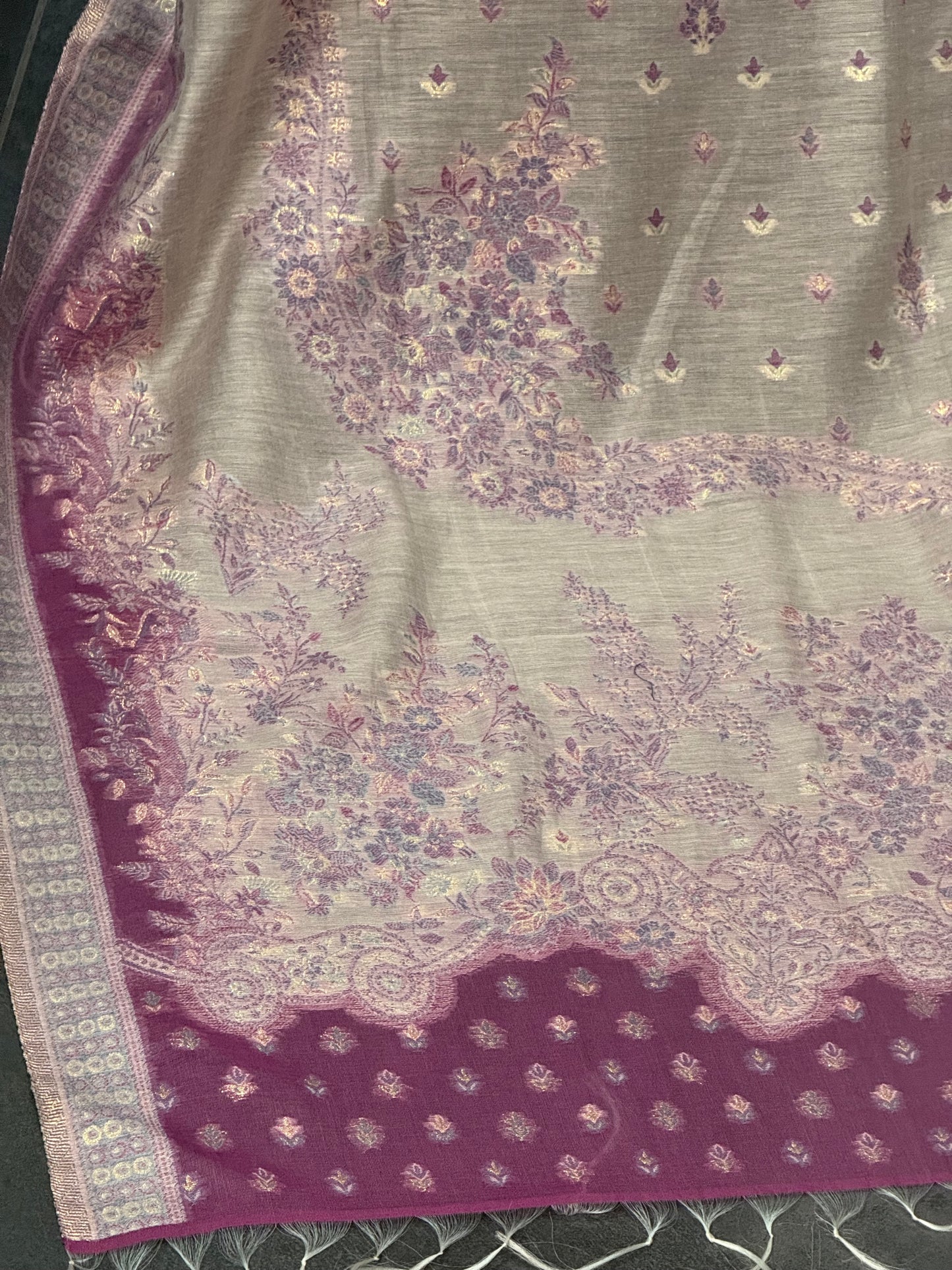 REGAL LOOM SHAHI RESHAM
