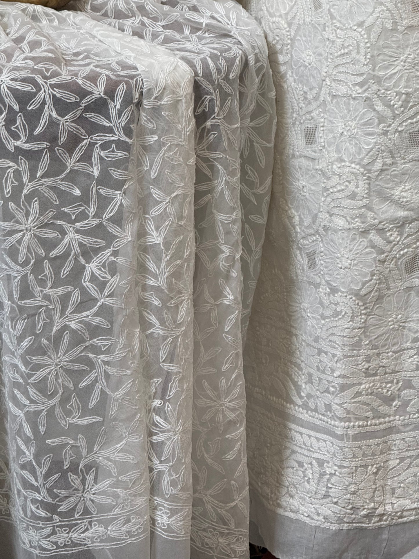 Soft cotton lawn  kurta with chiffon duppata hand work