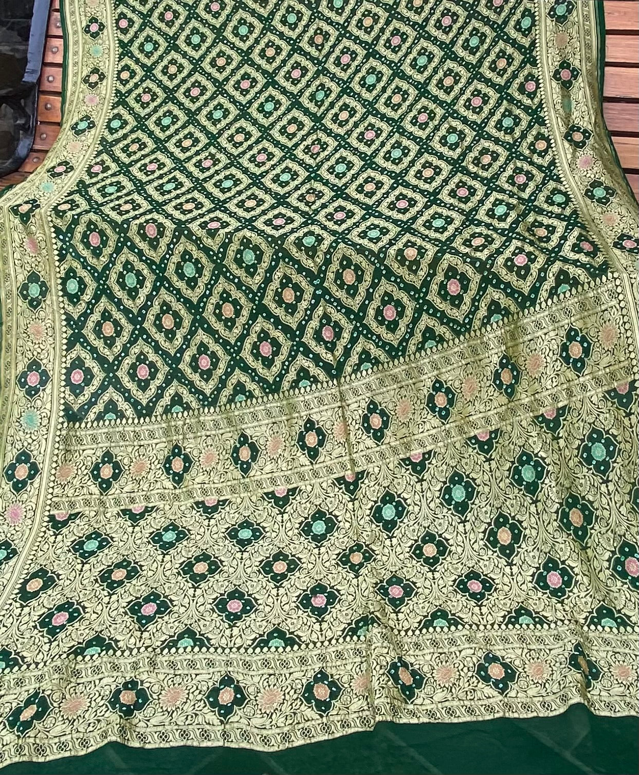 Pure Georgette neem Zari with mena kari