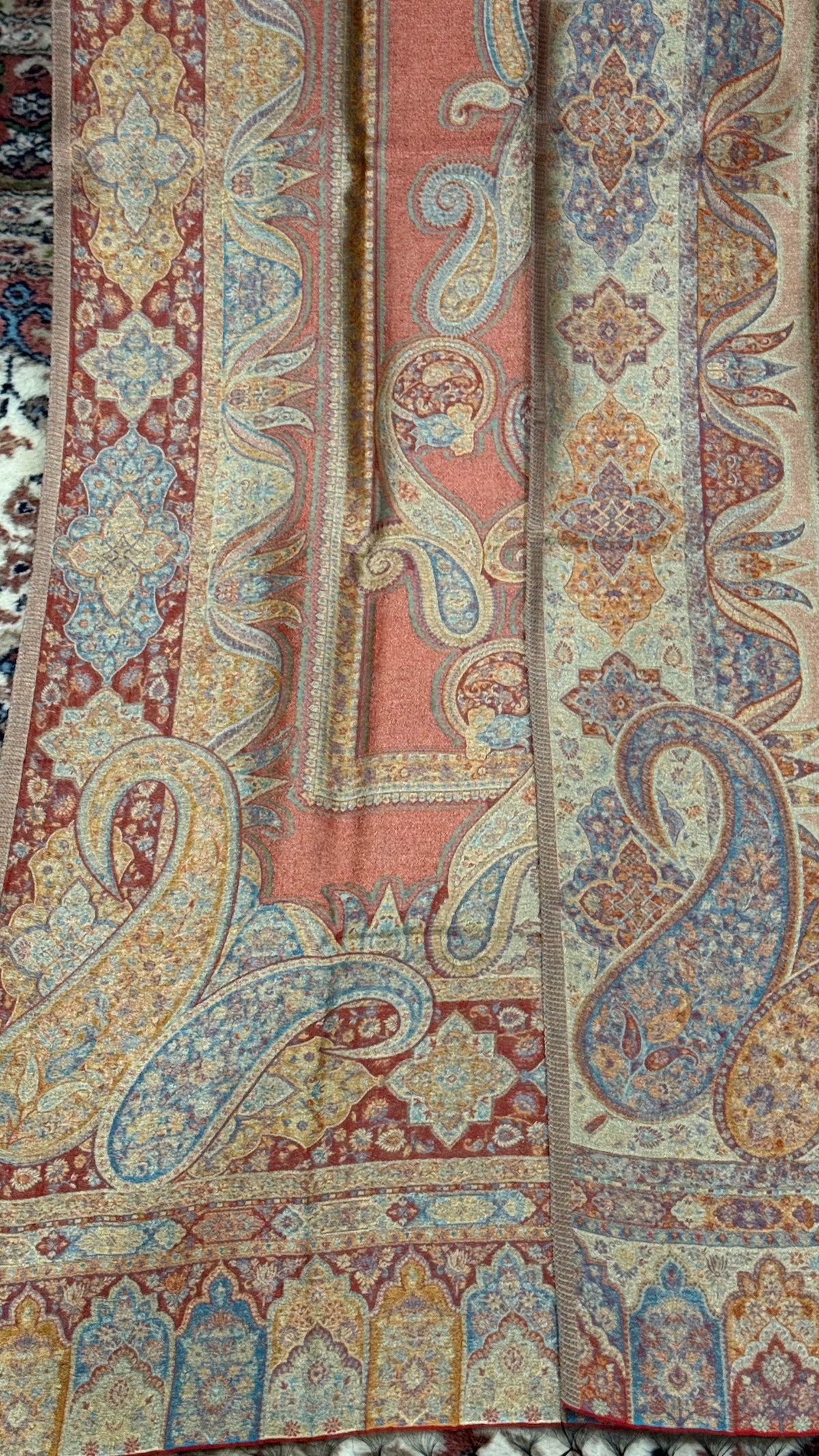 NOOR-E-KANI