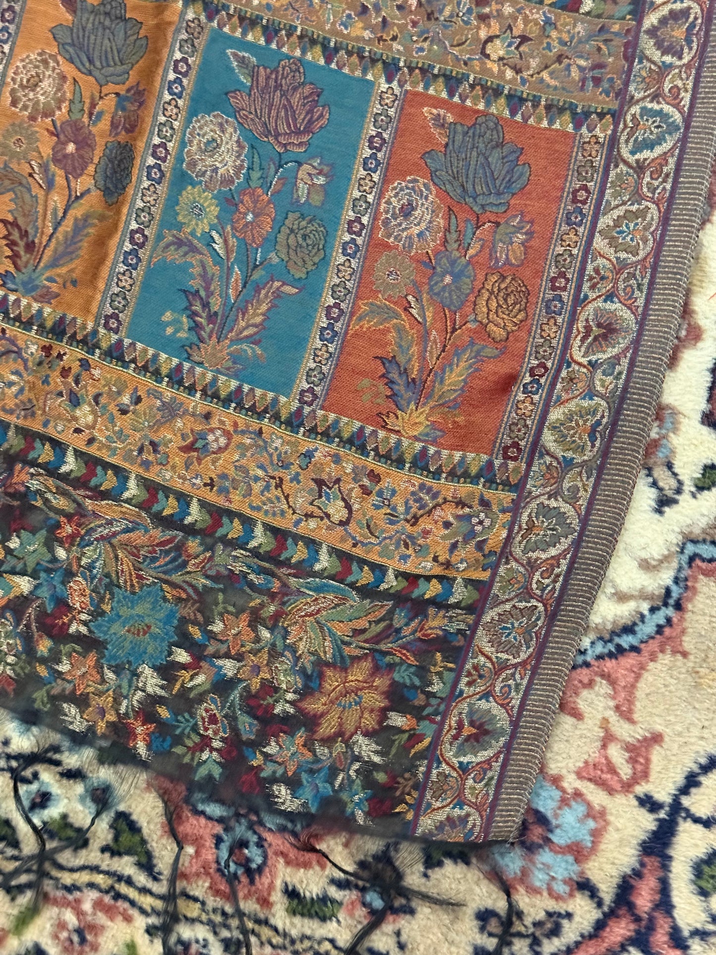 NOOR-E-KANI