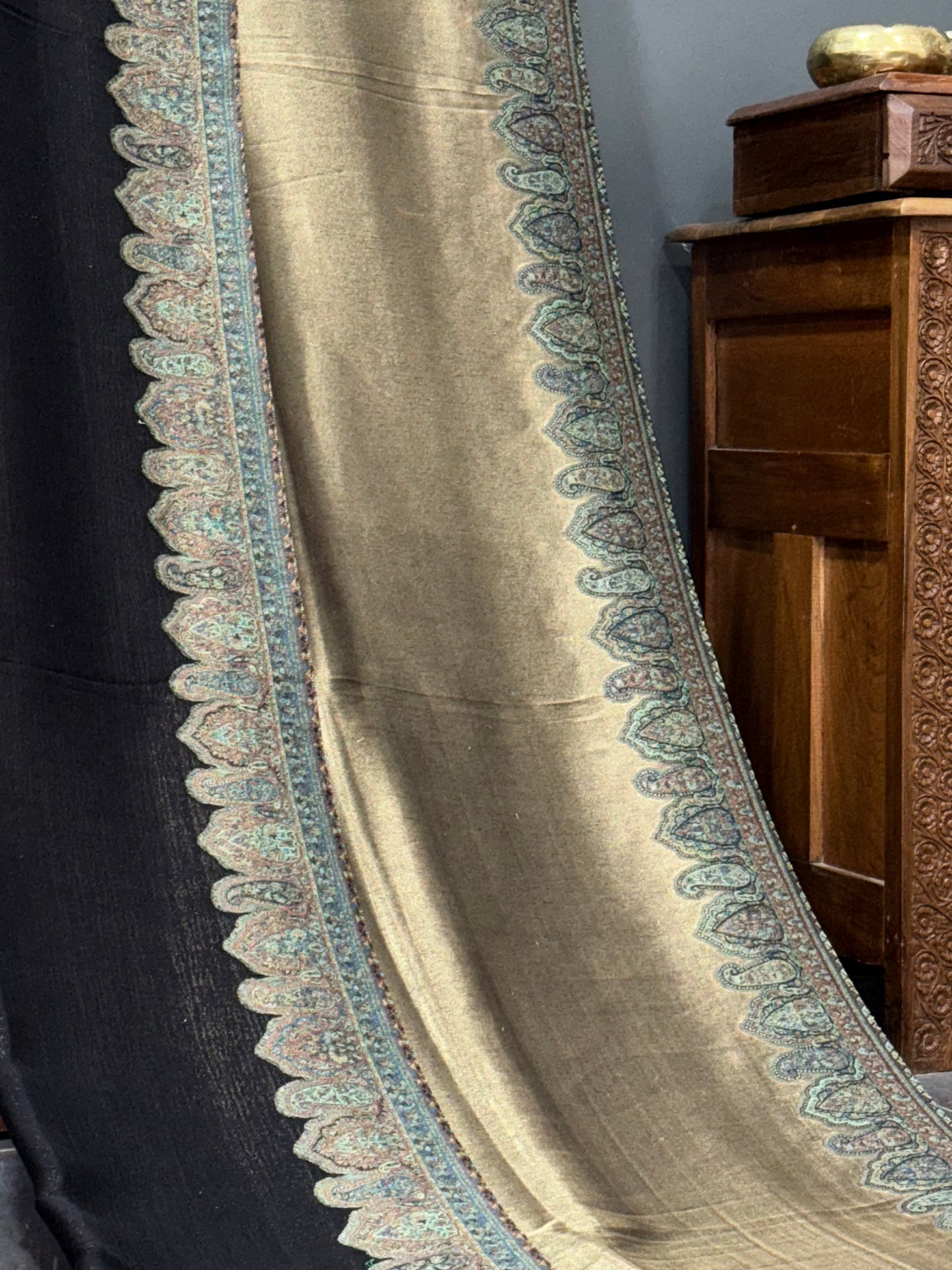 KANI PASHMINA MOON LIGHT SHAWL