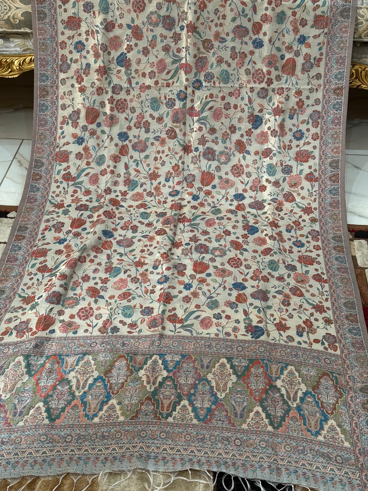 NOOR-E-KANI