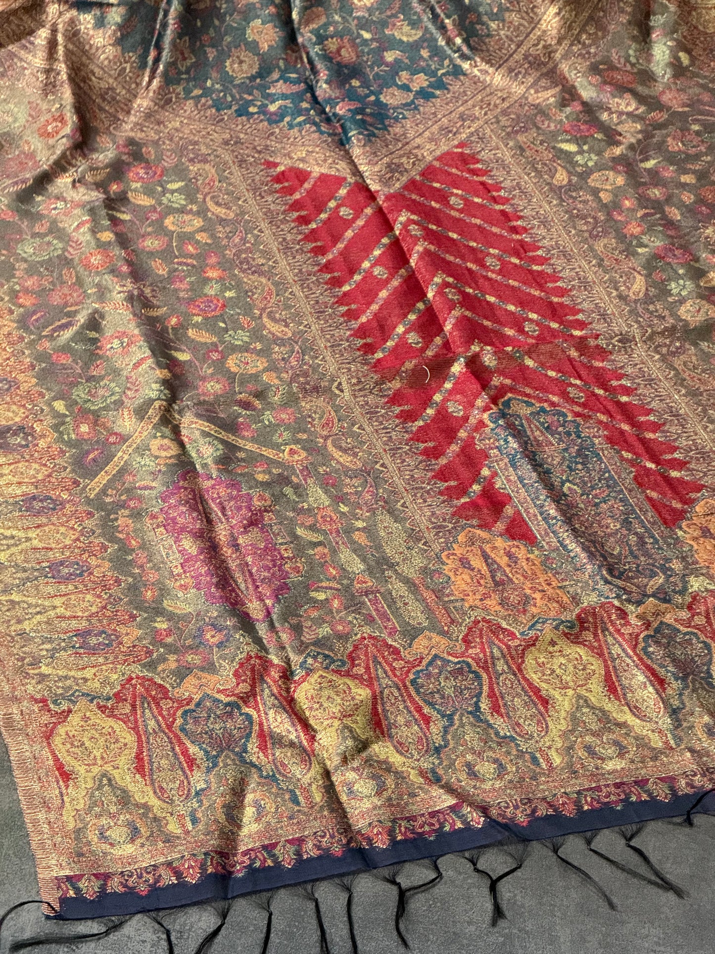 LREGAL LOOM