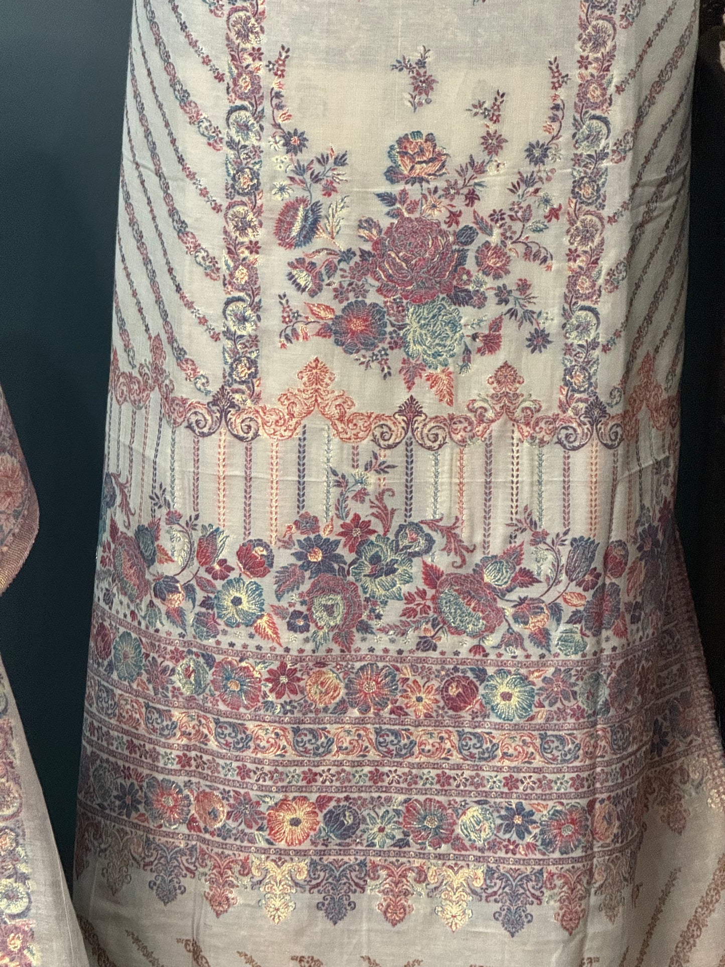 REGAL LOOM SHAHI RESHAM