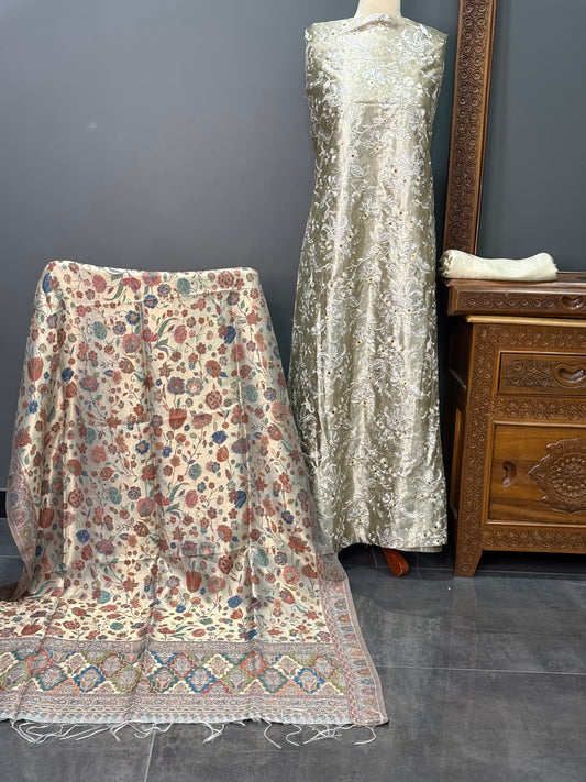 REGAL LOOM