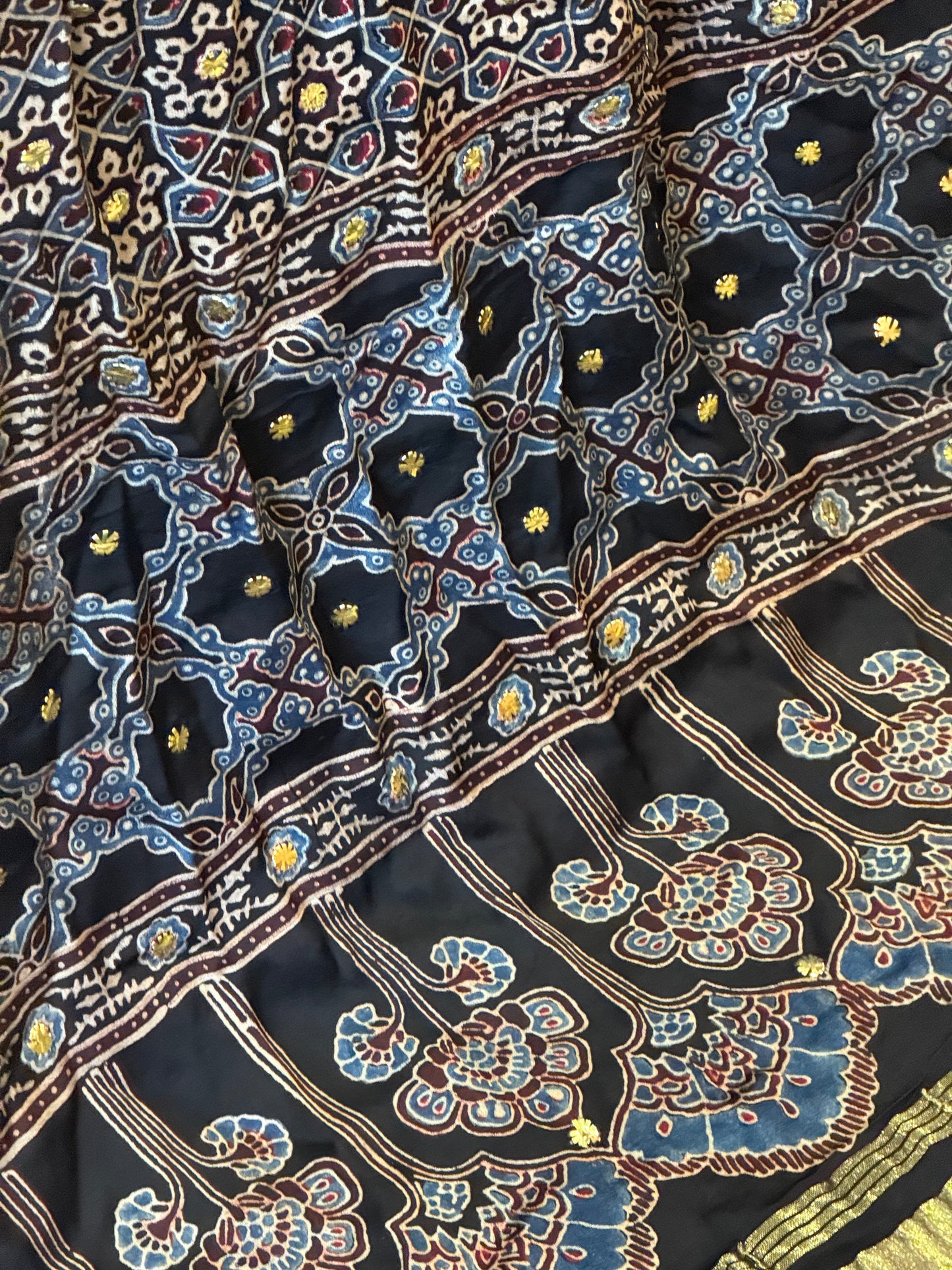 Ajrak mukesh duppata