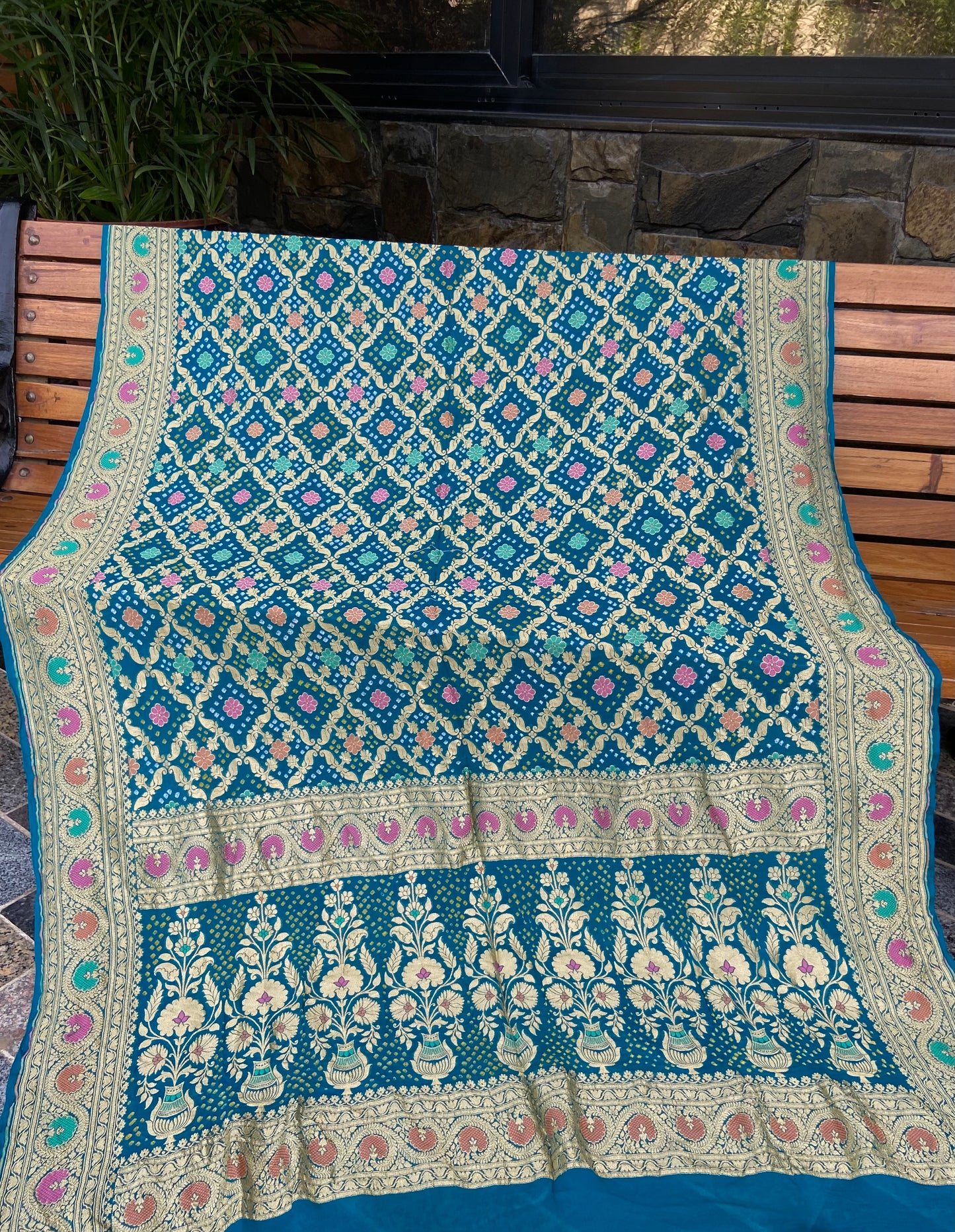 Pure Georgette neem Zari with mena kari