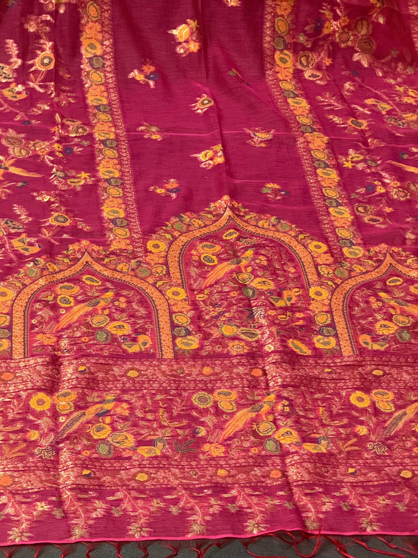 REGAL LOOM