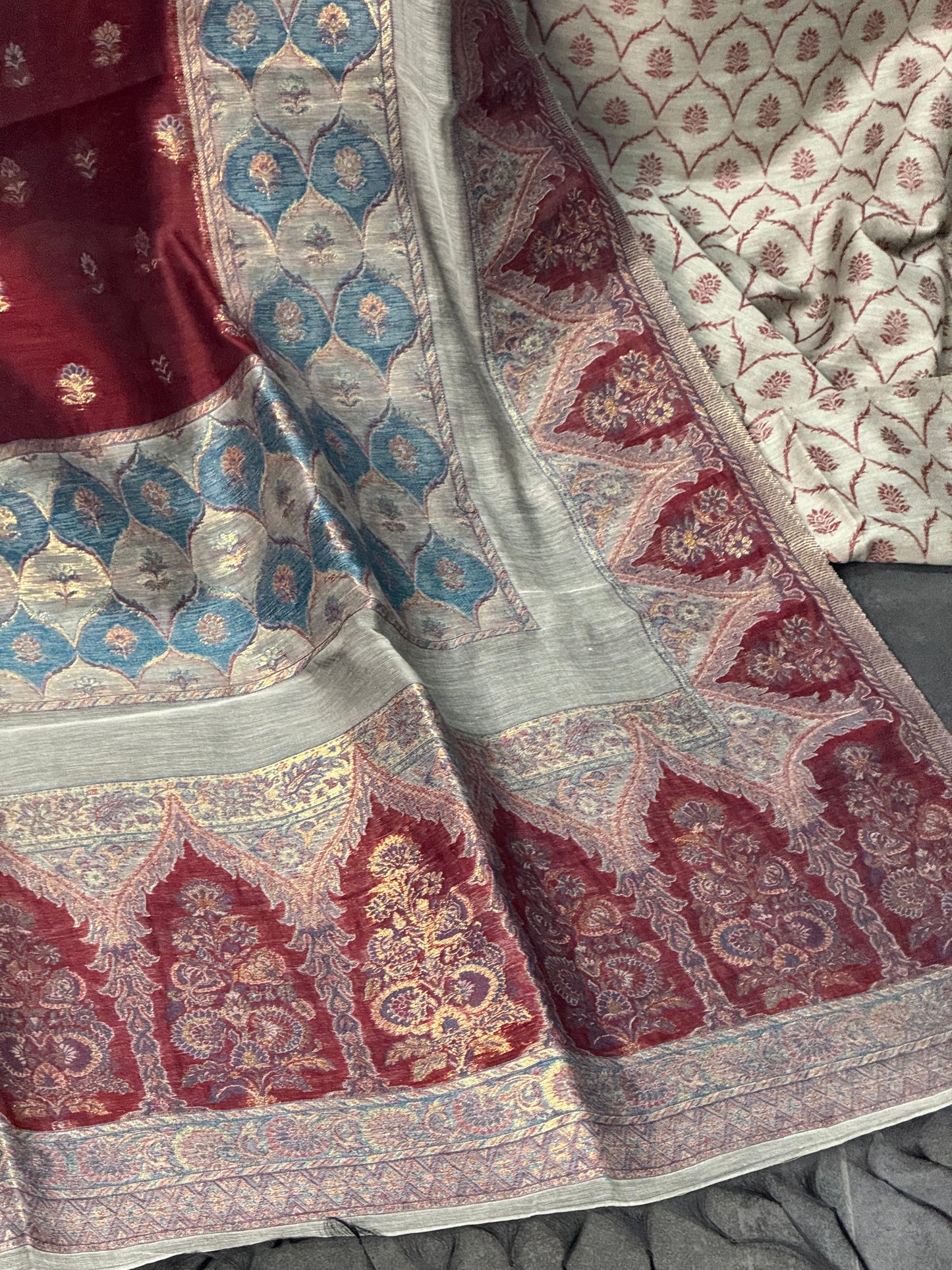 REGAL LOOM SHAHI RESHAM