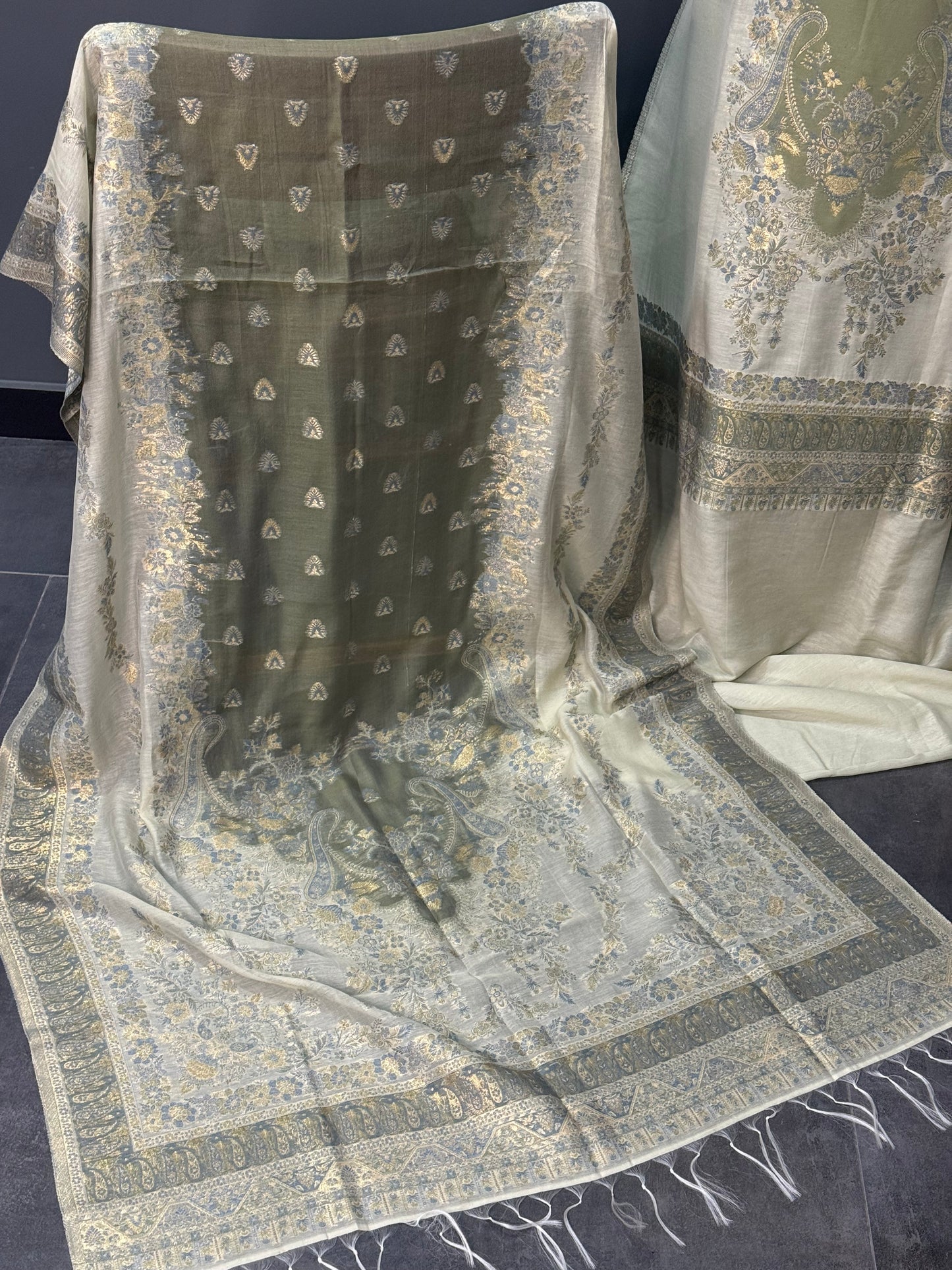 REGAL LOOM SHAHI RESHAM