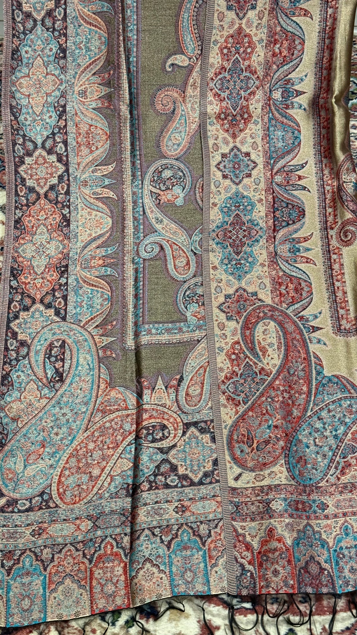 NOOR-E-KANI