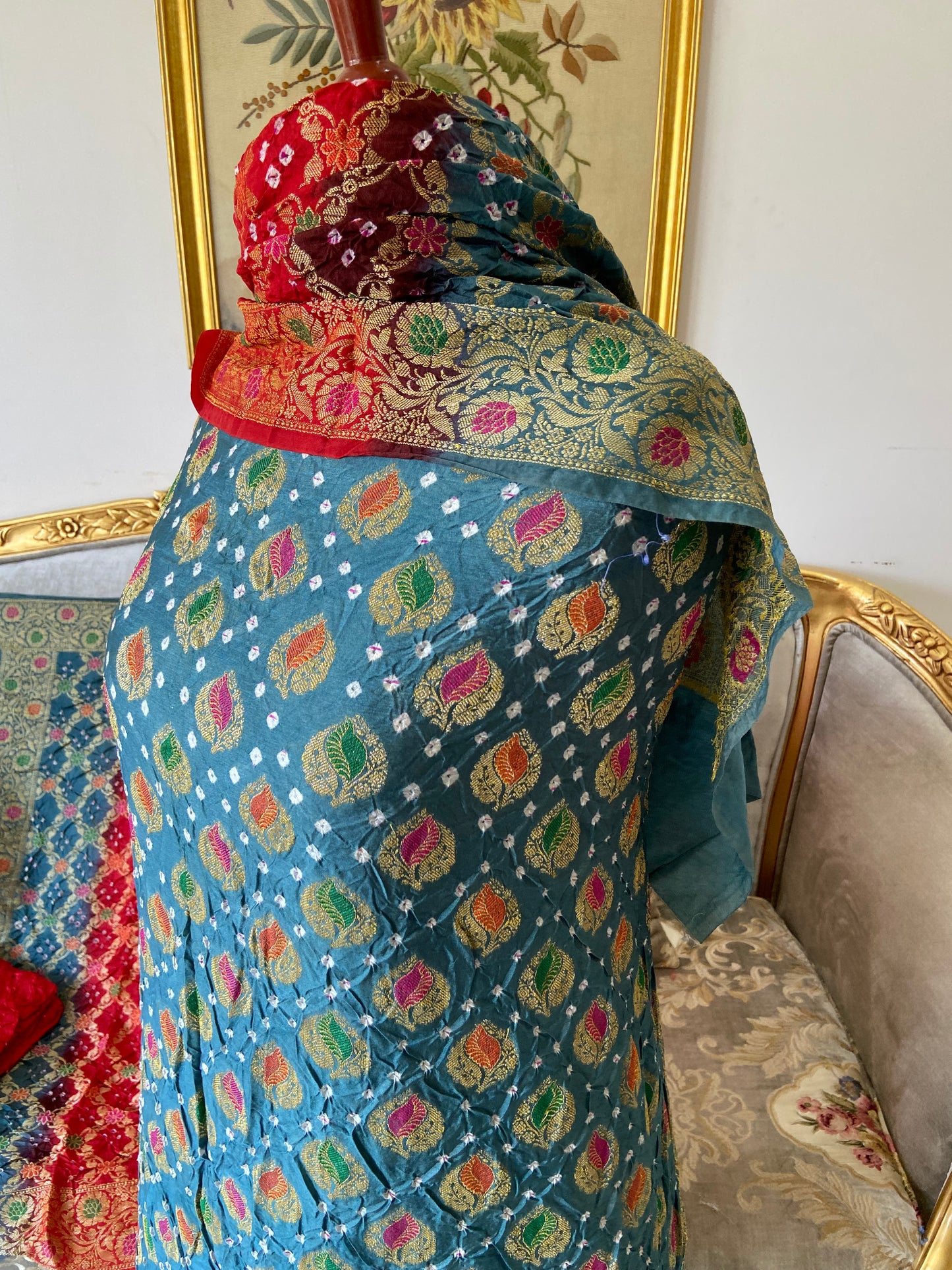 Meena Kari suits