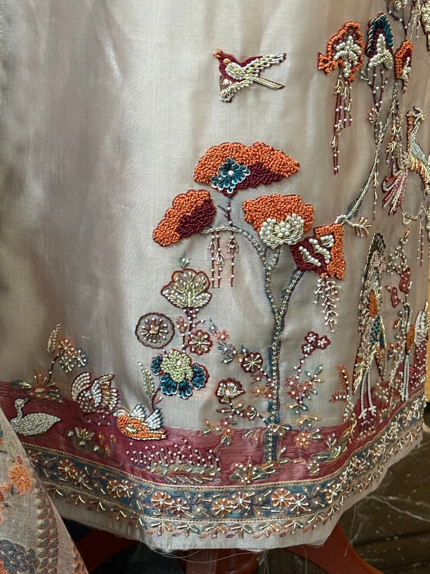REGAL LOOM