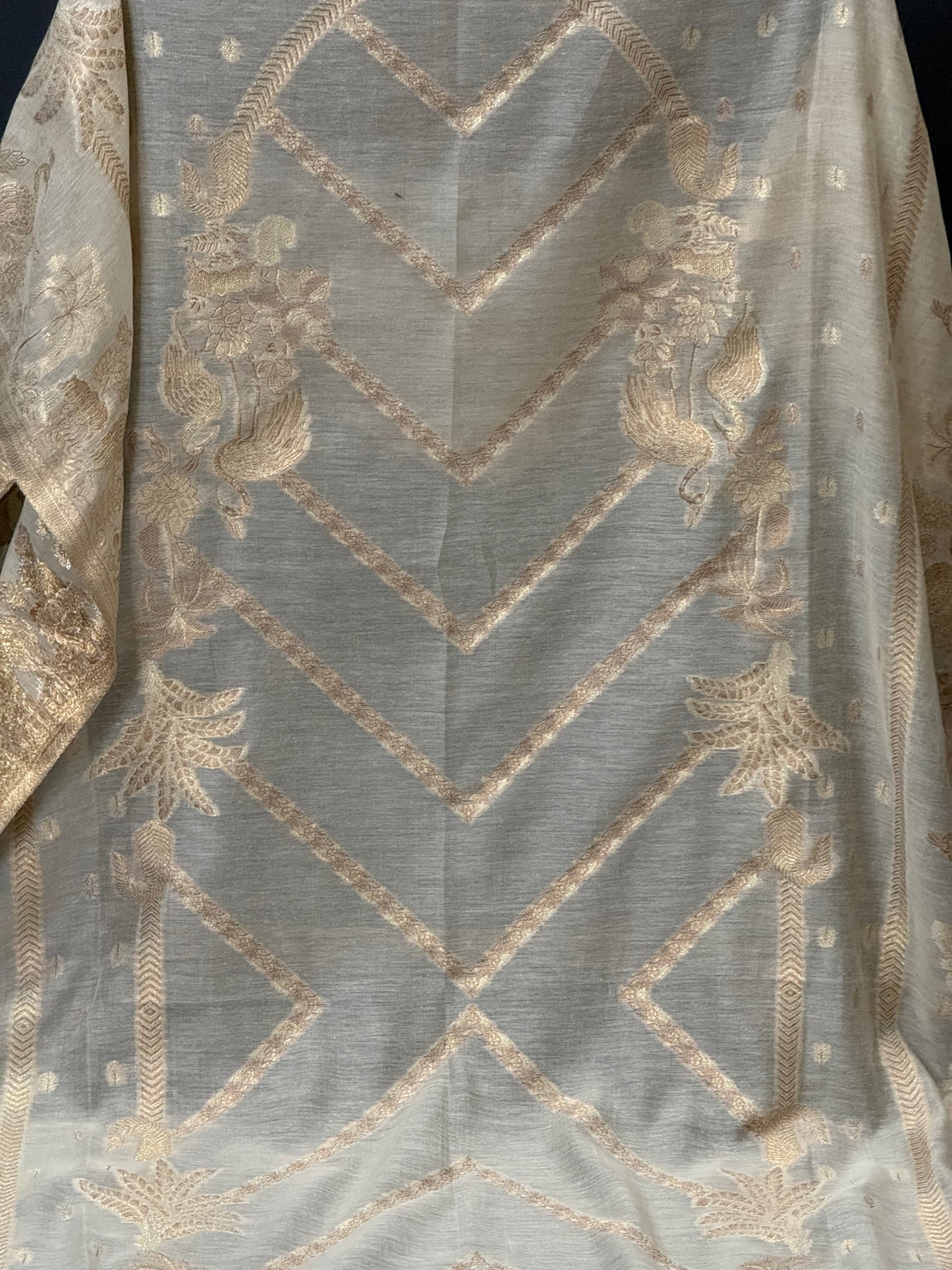REGAL LOOM