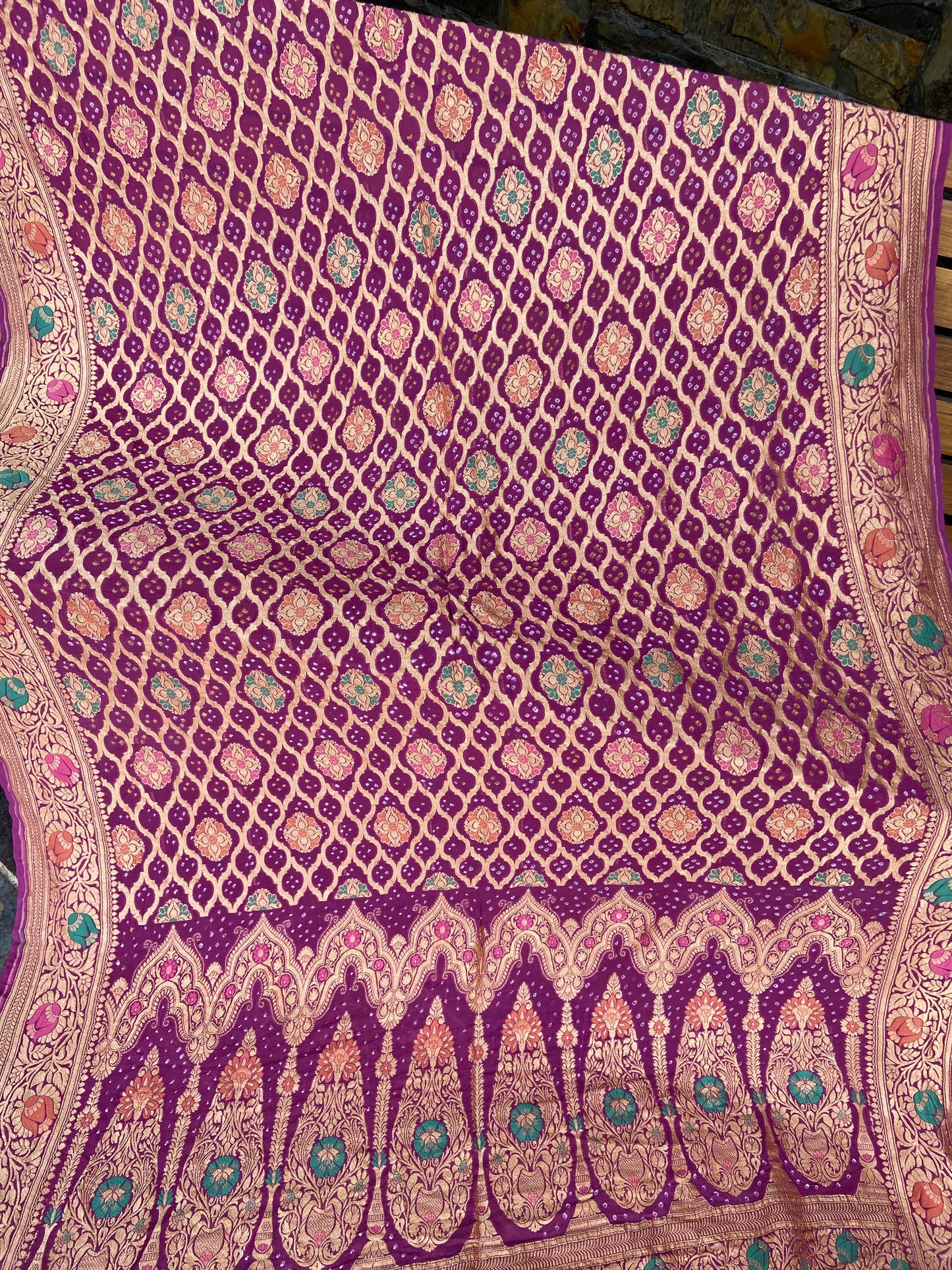 Pure Georgette neem Zari with mena kari