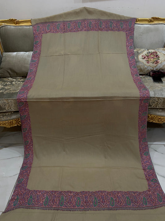 Toosh pashmina sui 4 side embroidered boarder
