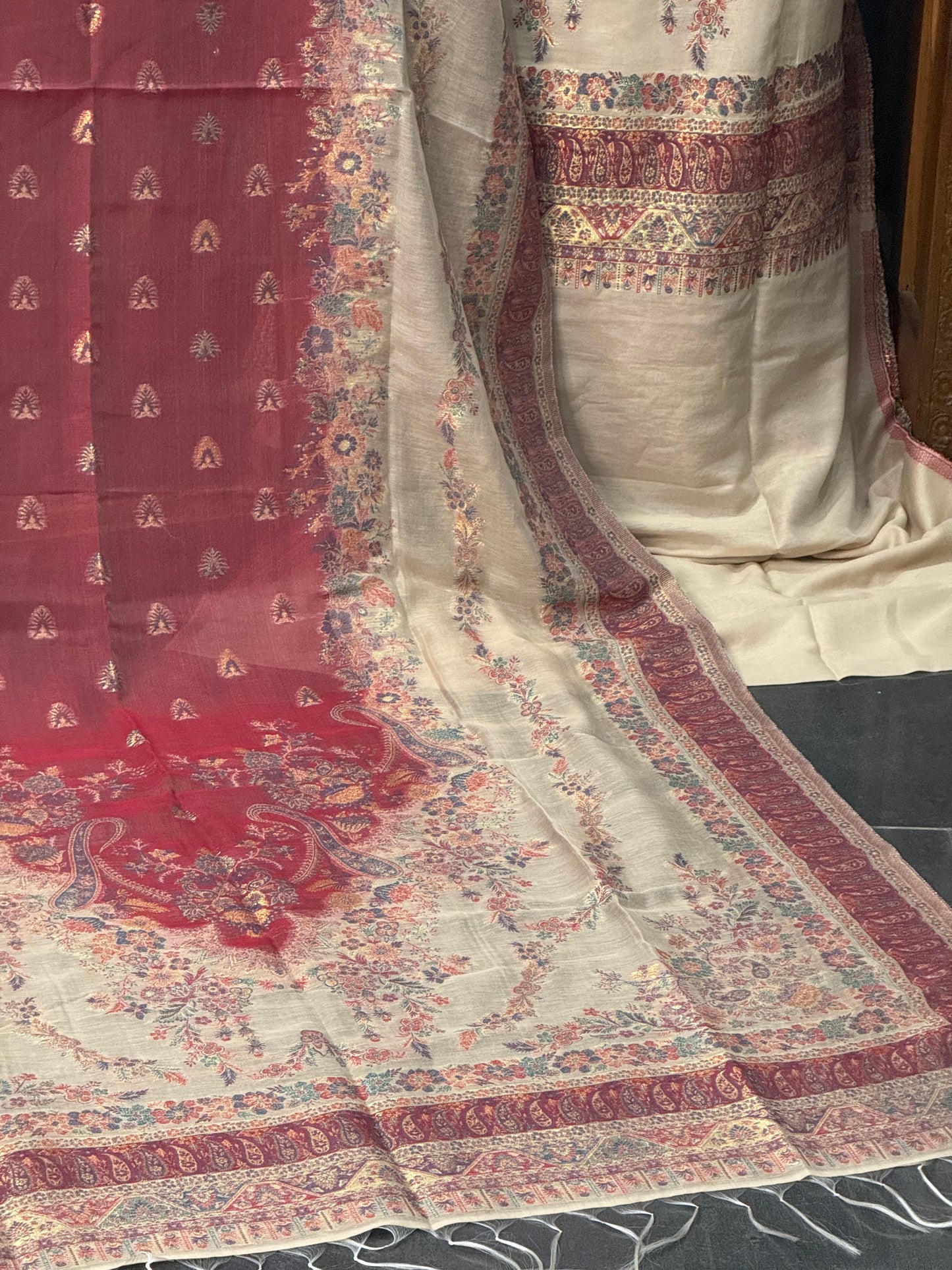 REGAL LOOM SHAHI RESHAM