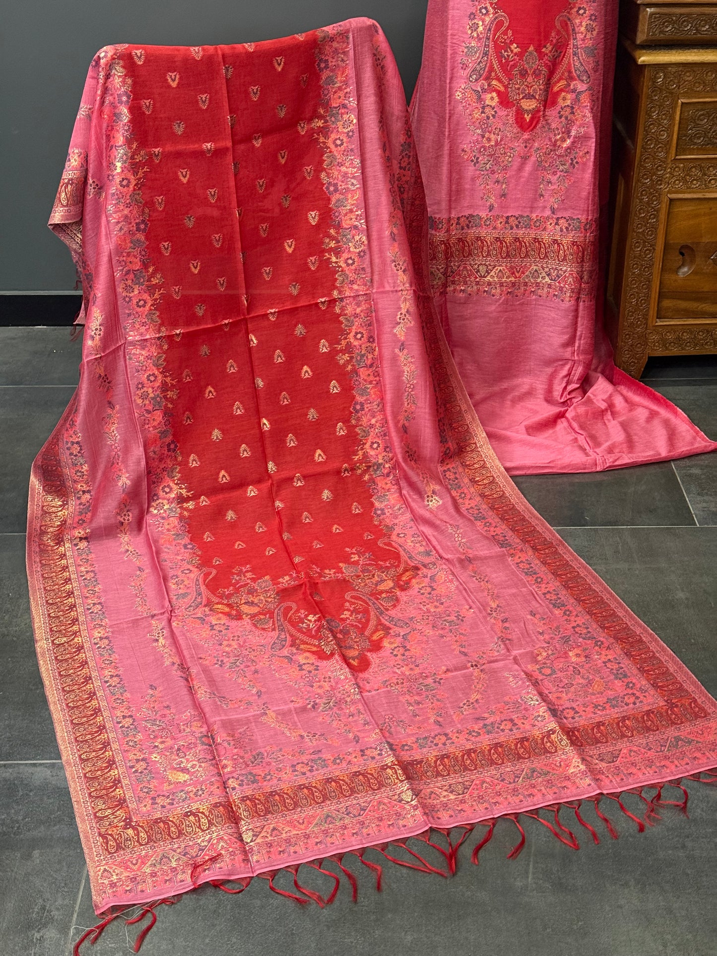 REGAL LOOM SHAHI RESHAM