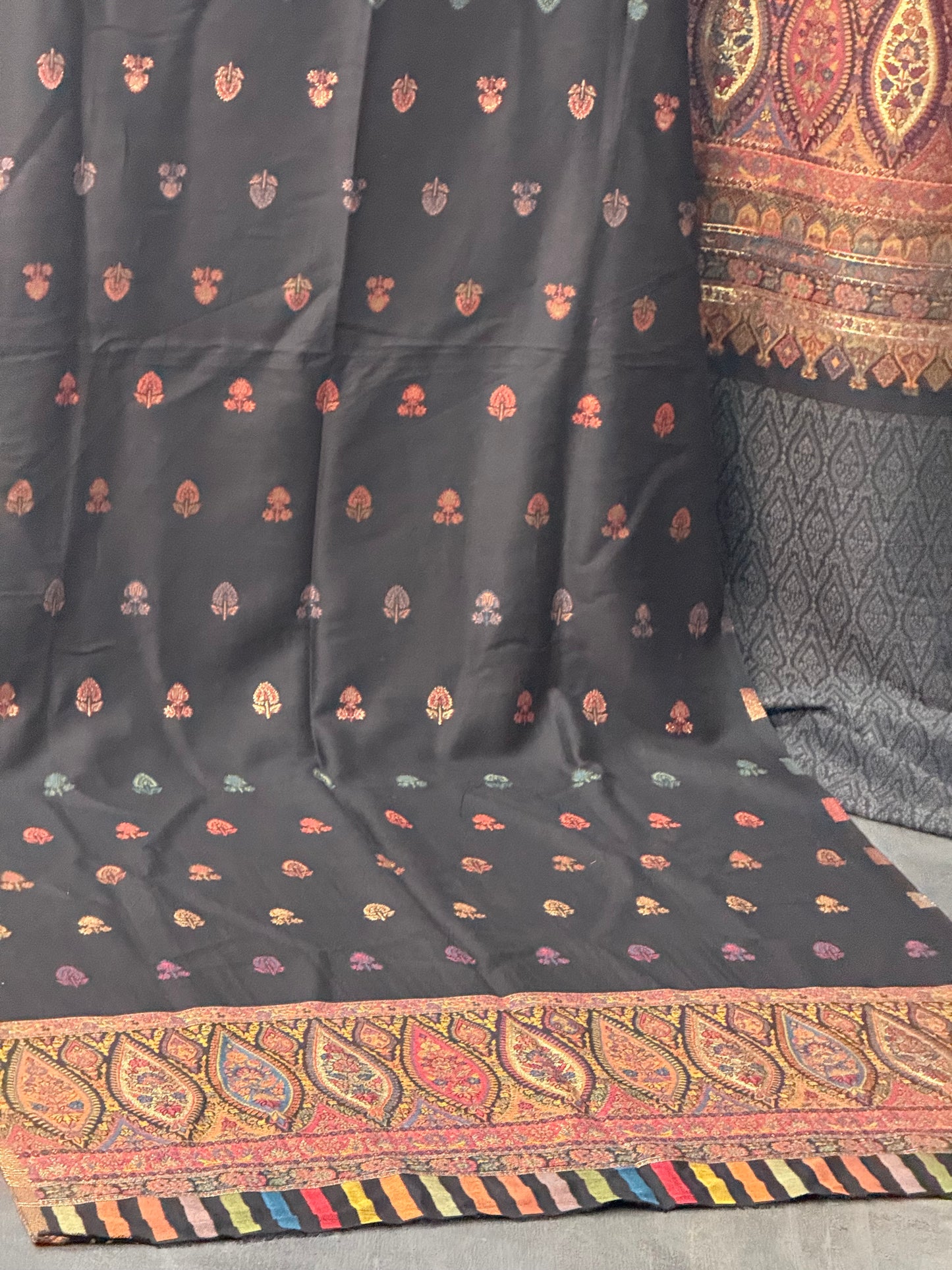 KANI PASHMINA SUIT