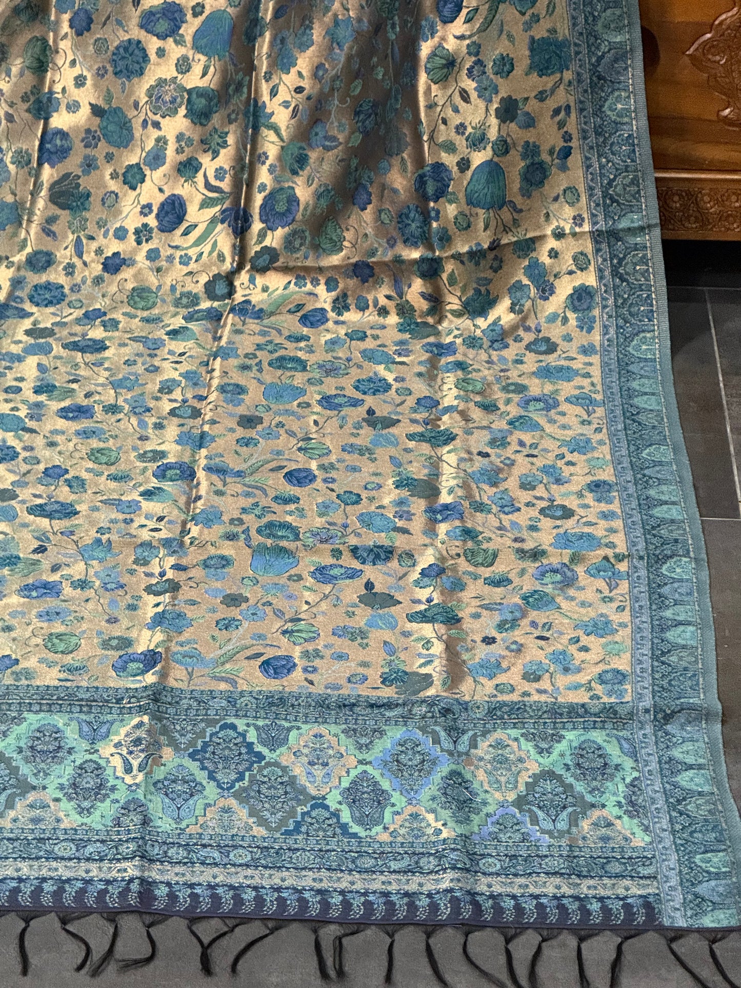 NOOR-E-KANI