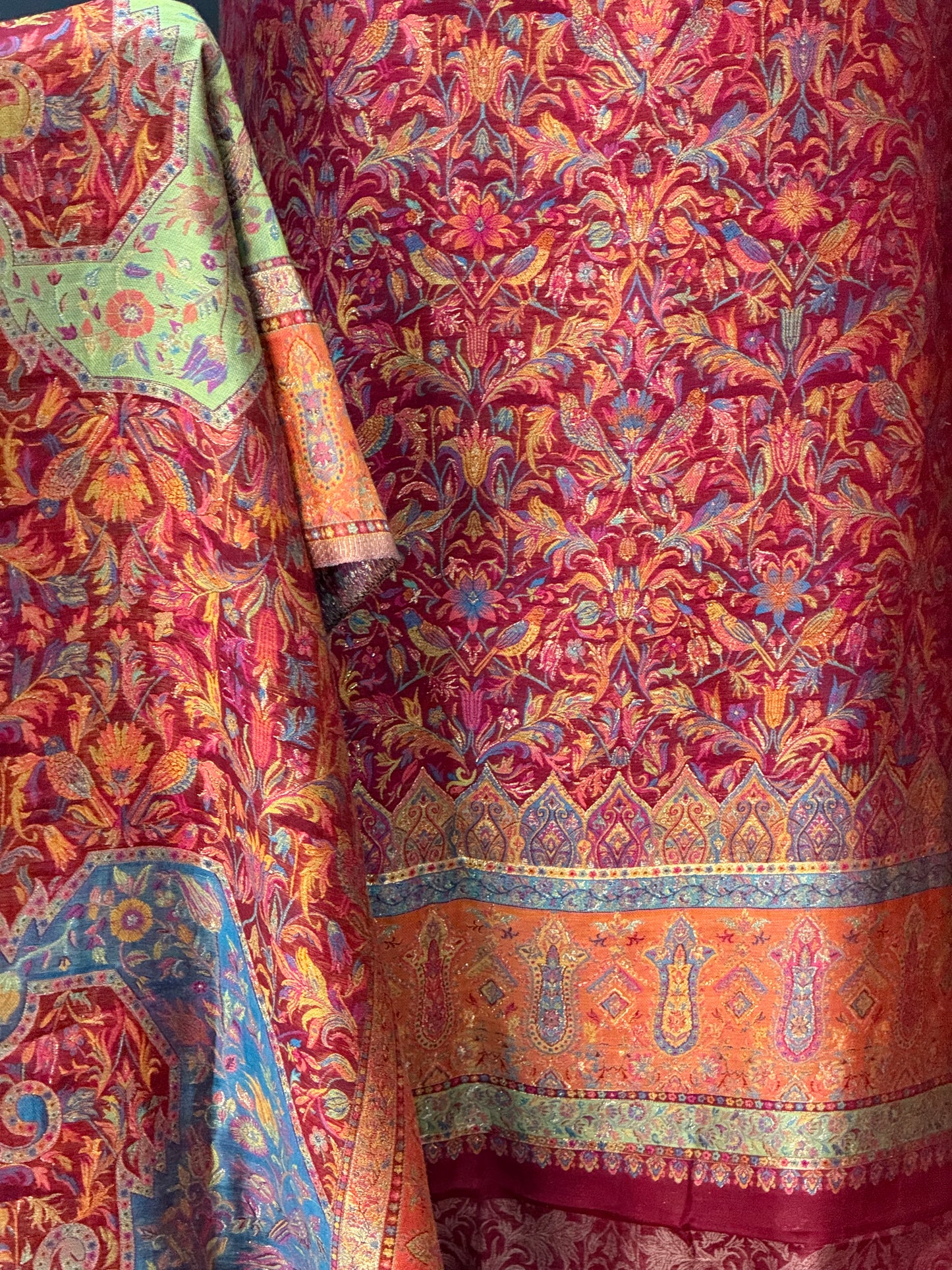 REGAL LOOM
