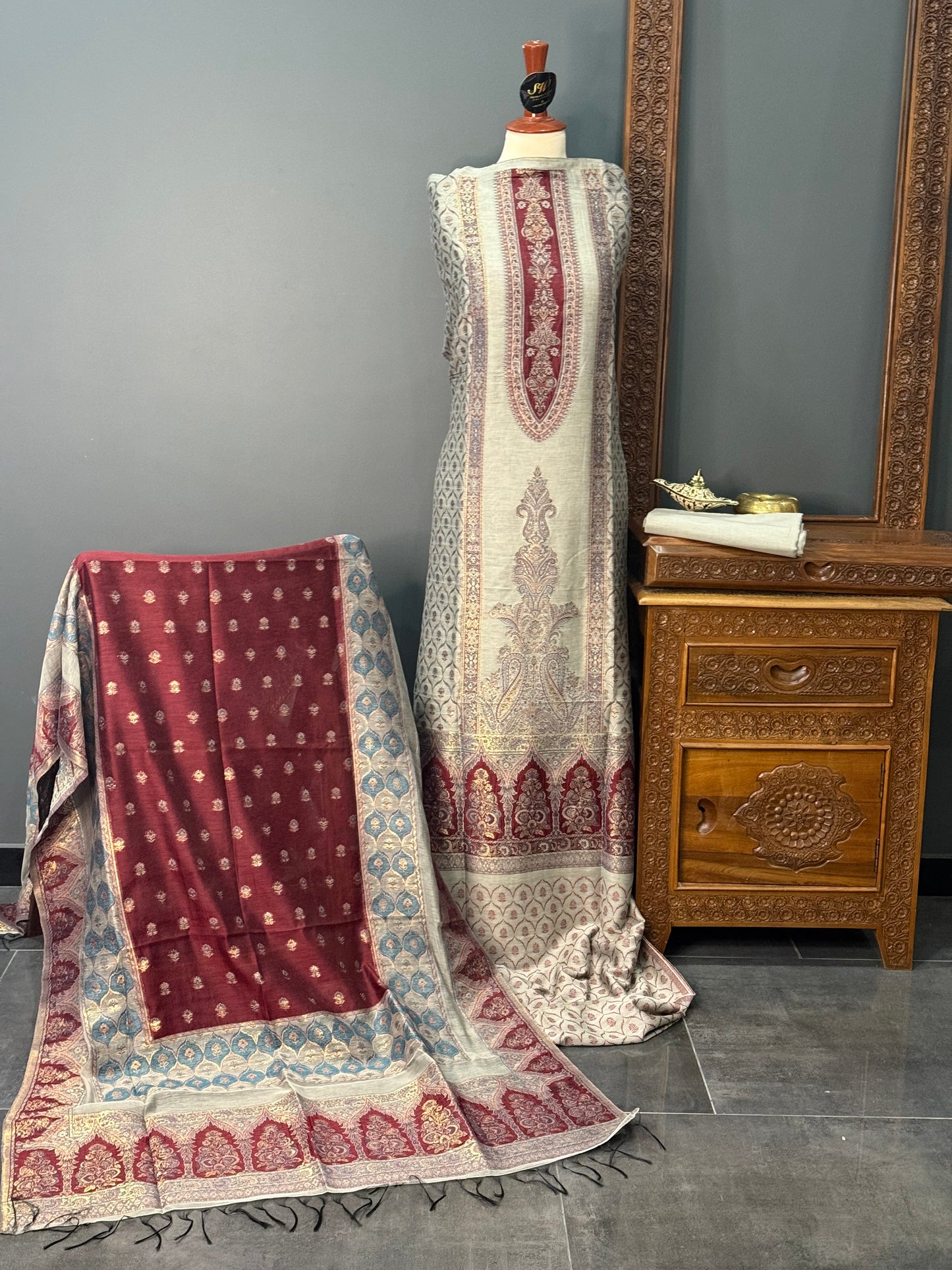 REGAL LOOM SHAHI RESHAM