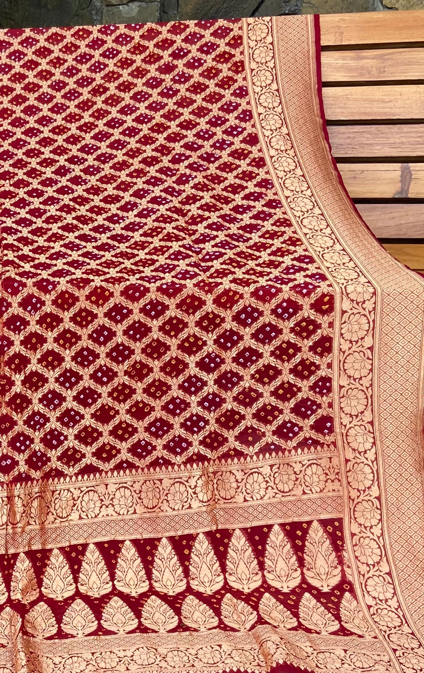 Pure Georgette neem Zari with mena kari