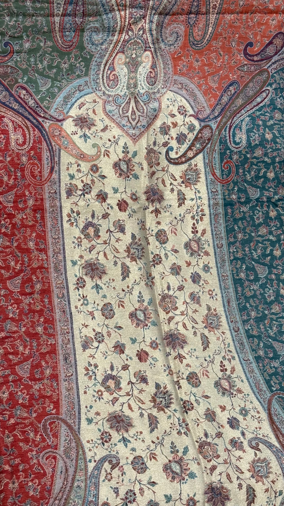 NOOR-E-KANI