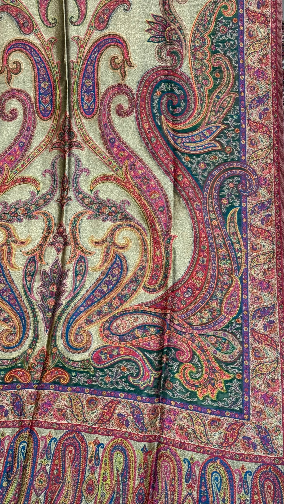 NOOR-E-KANI