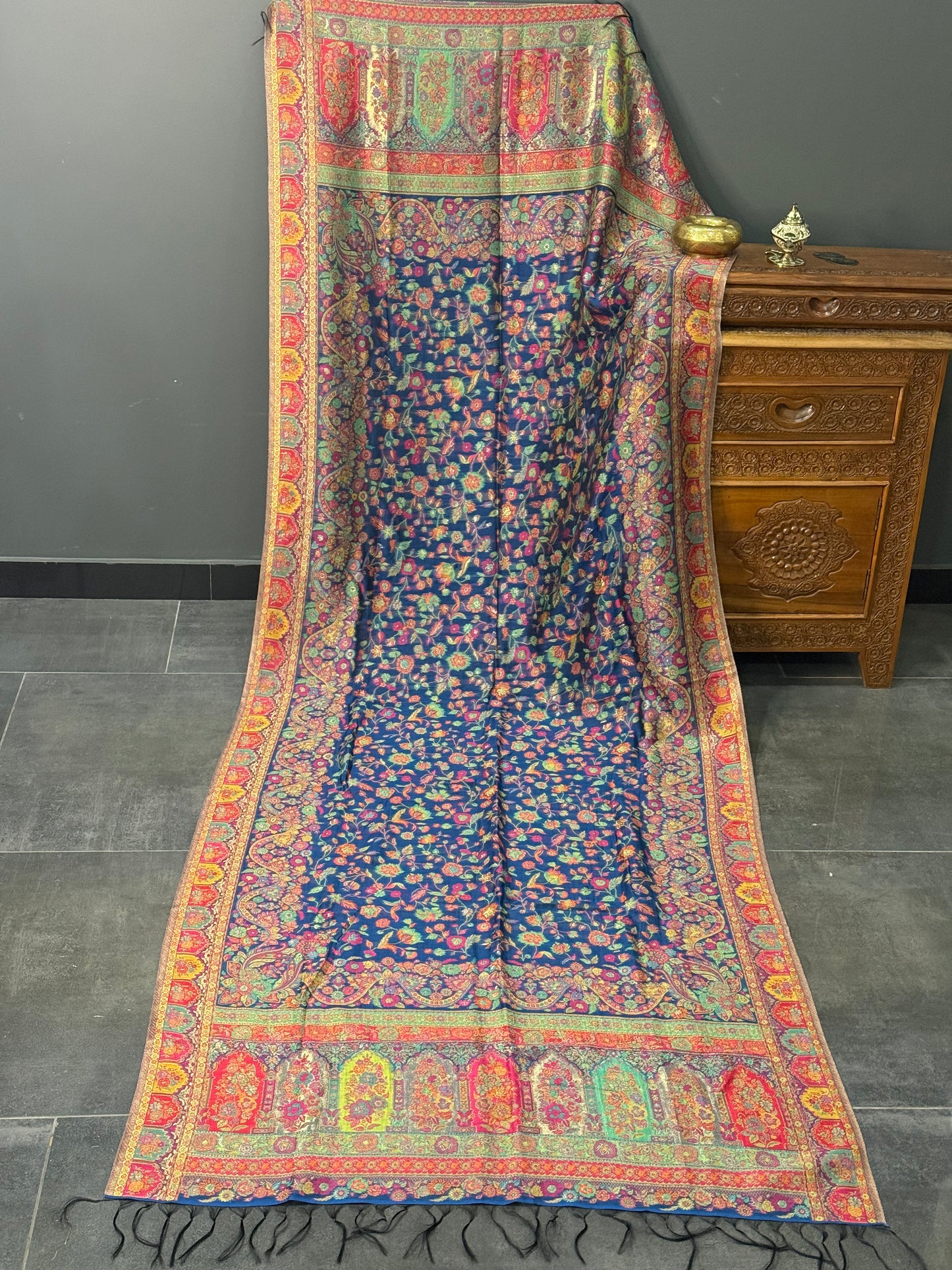REGAL LOOM SHAHI RESHAM