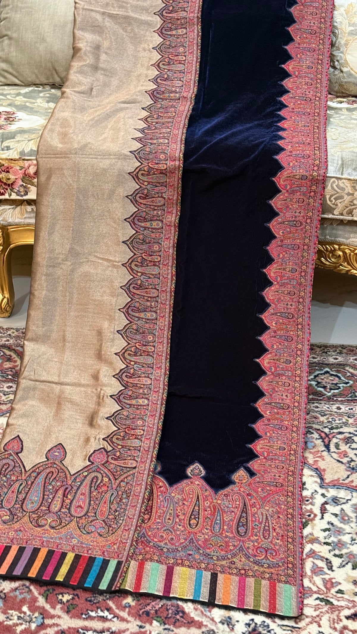 KANI velvet reversible shawl