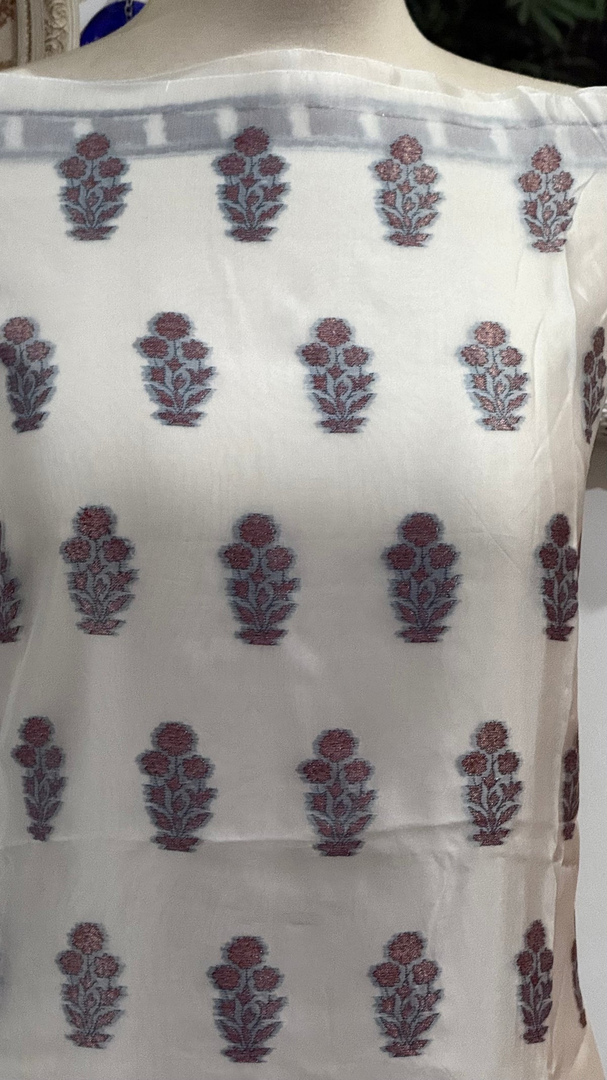 REGAL LOOM
