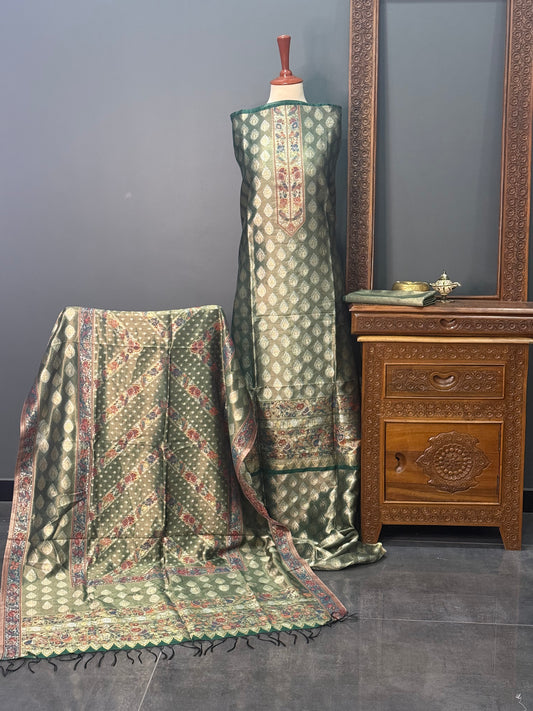REGAL LOOM