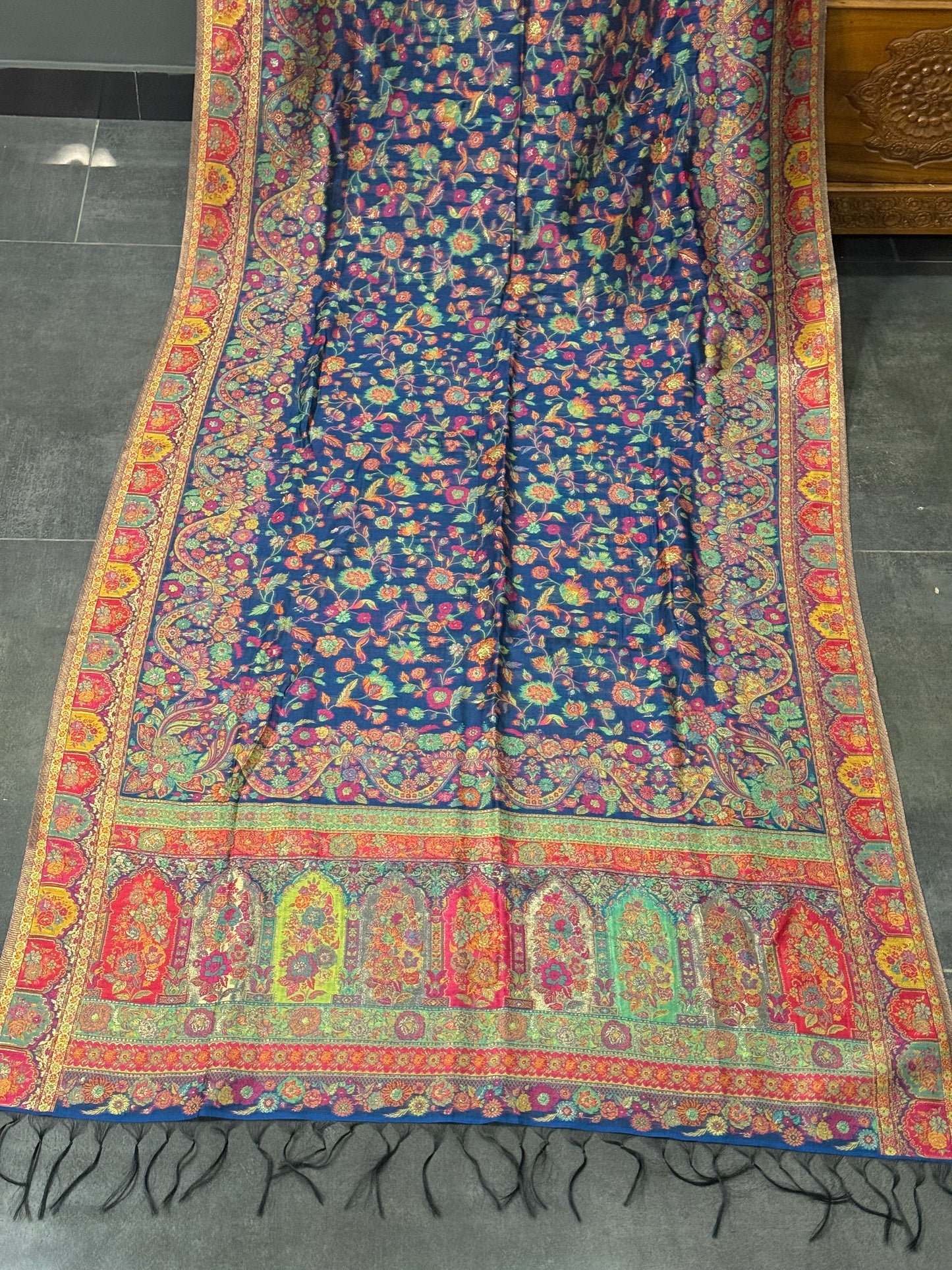 REGAL LOOM SHAHI RESHAM