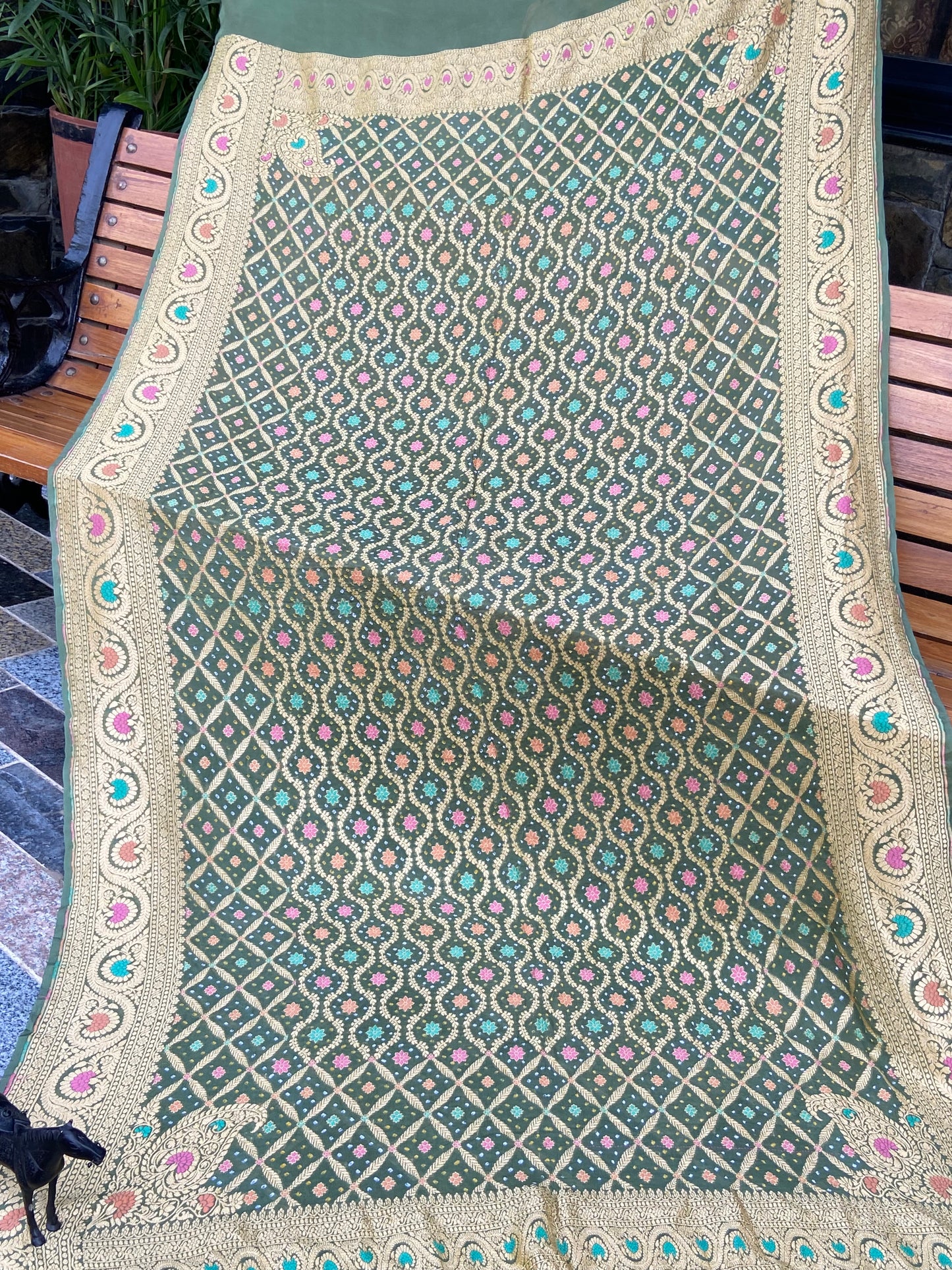 Pure Georgette neem Zari with mena kari